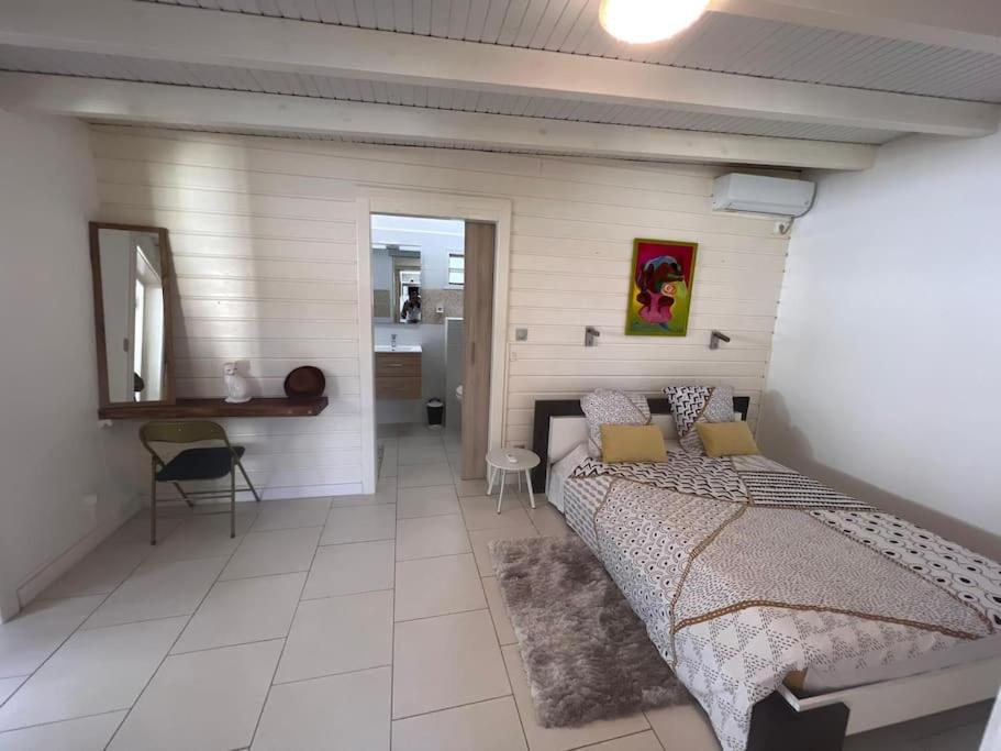 Villa Sissy: T2 avec jaccuzzi view 2