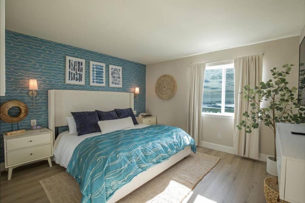 Deluxe Suite w Kitchen at the Black Sands Inn view 3