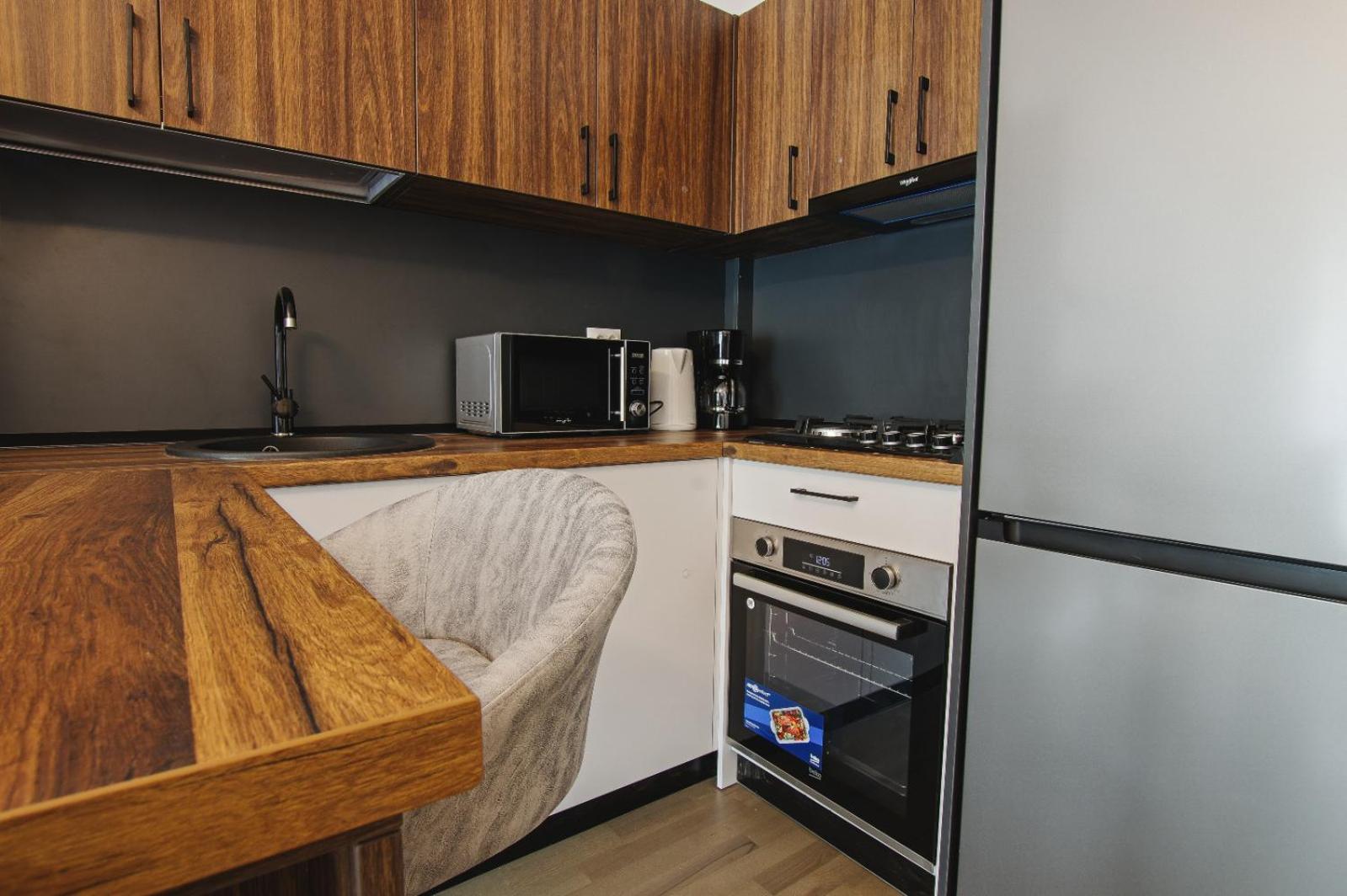 Himson Brown Apartment-Self Check-in near Airport & Mall view 3