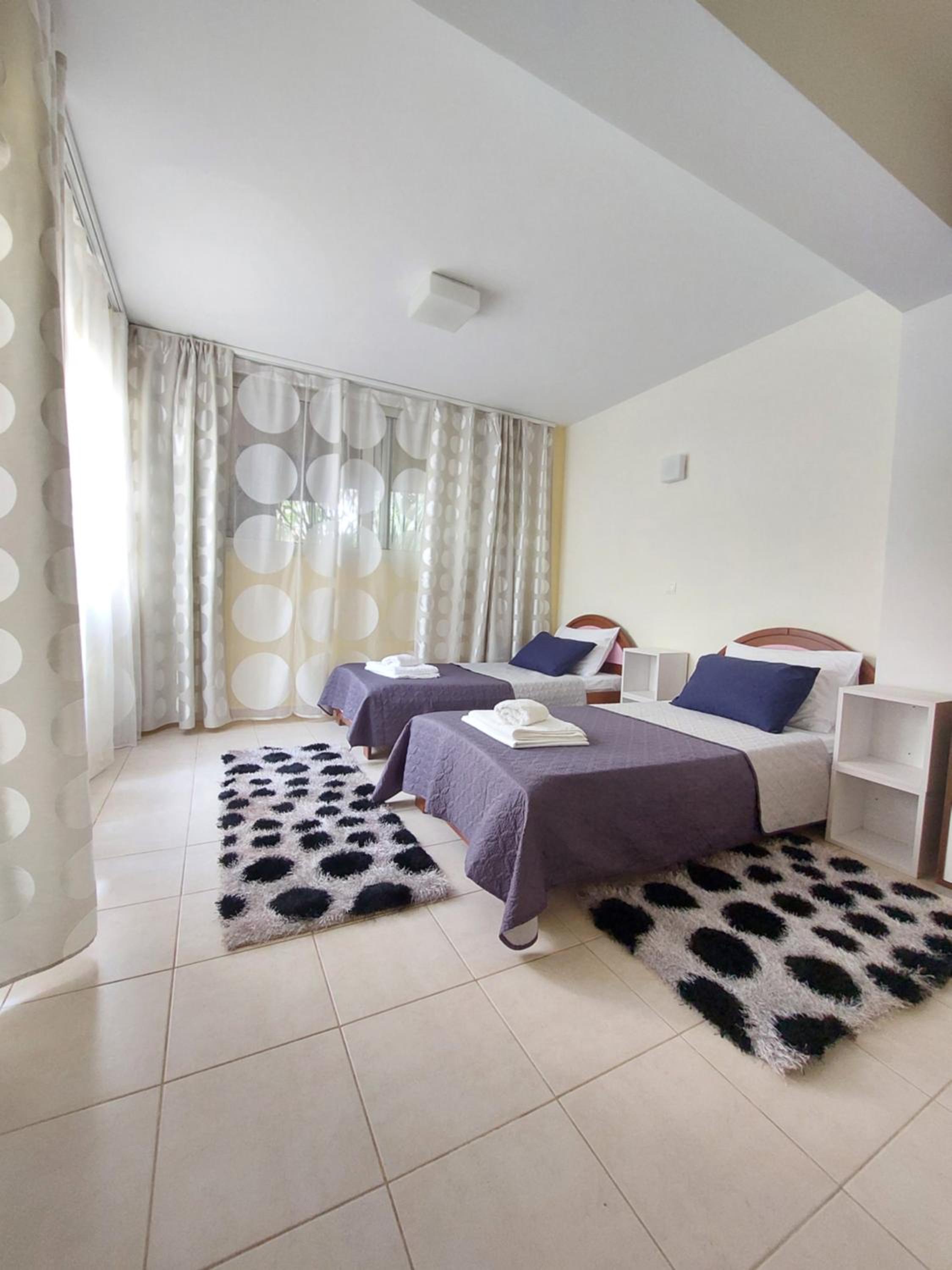 Infinity Night Villa