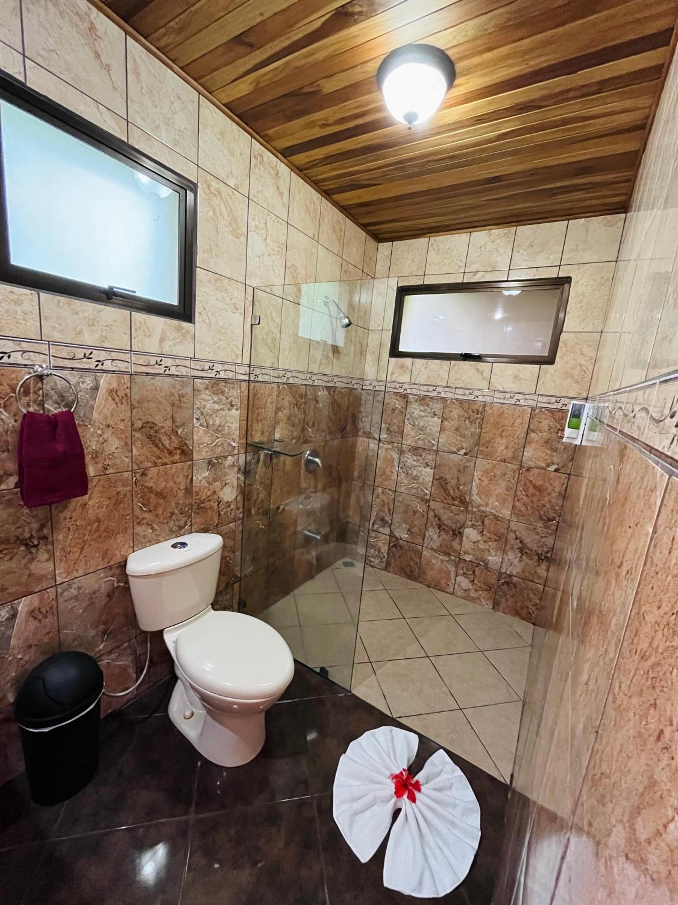 TucanTico Lodge - Monteverde