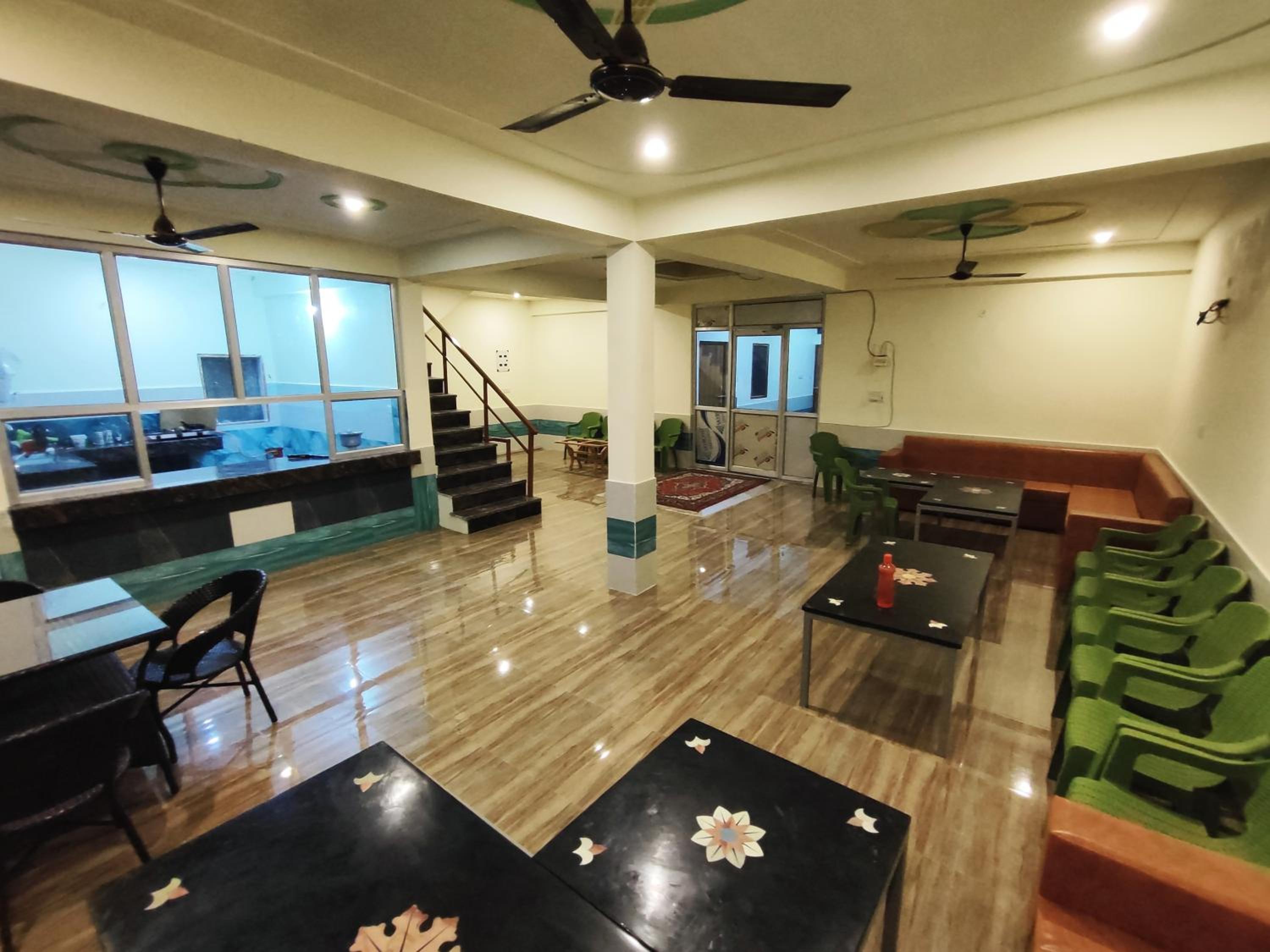 lounge