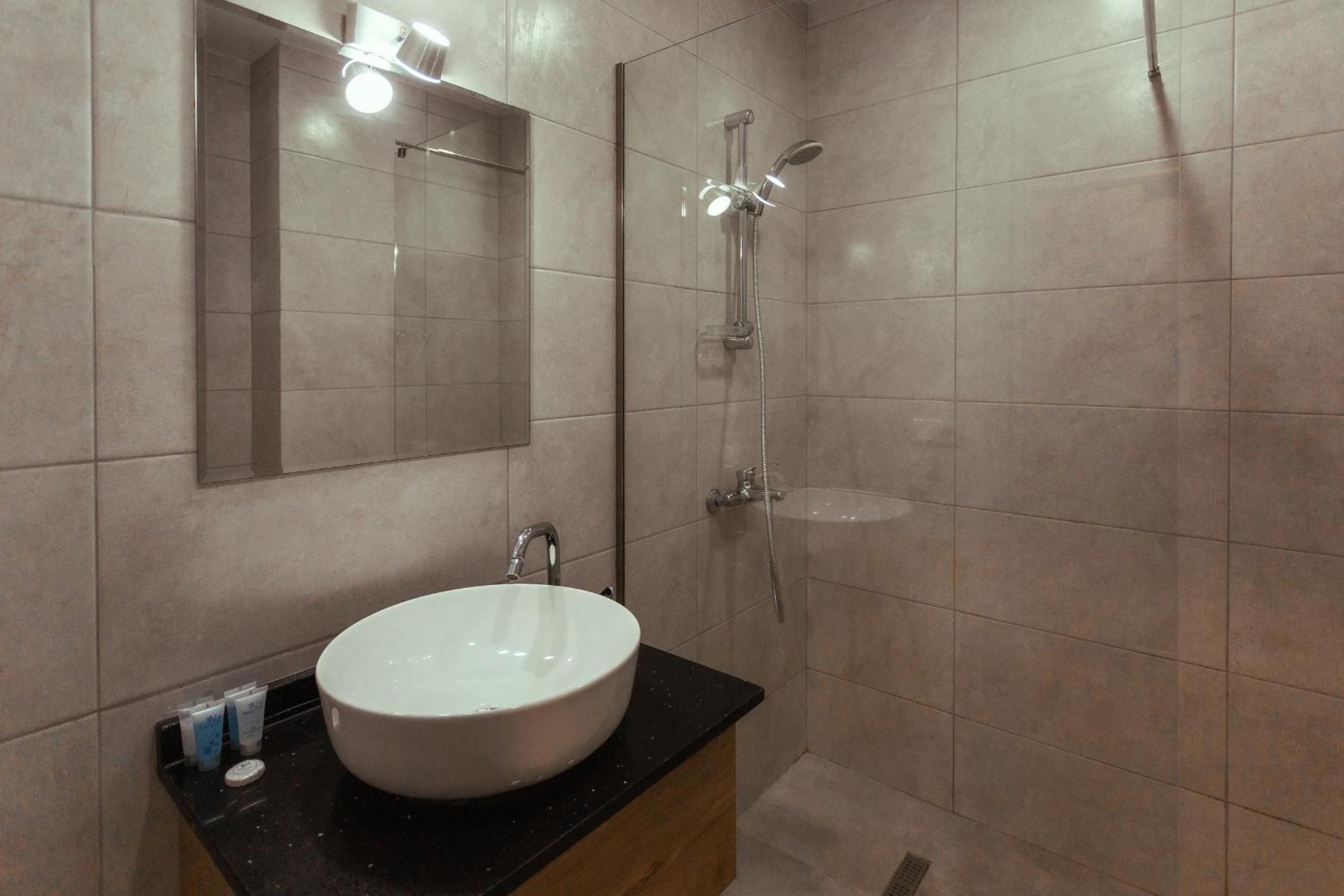 Photo 246