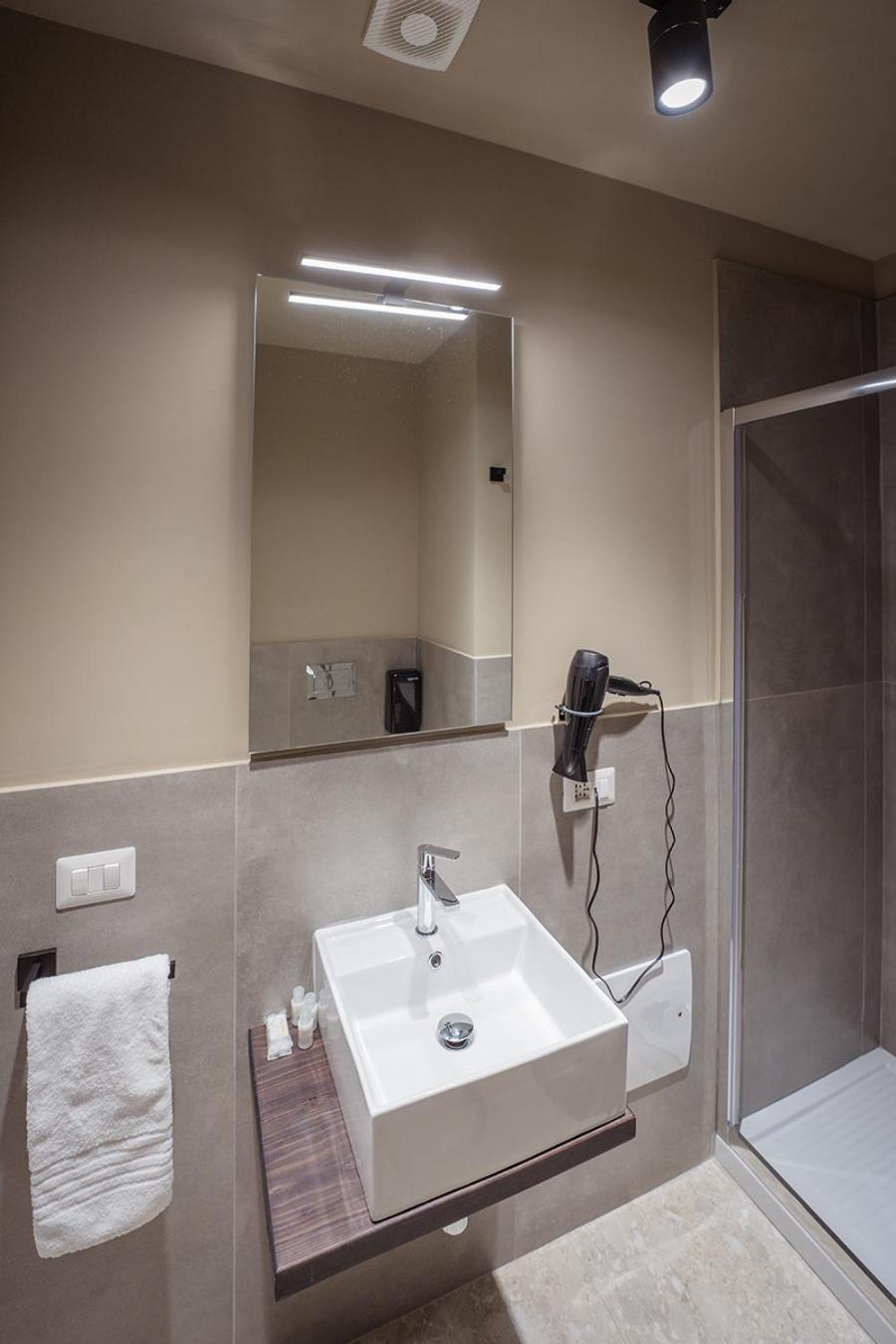 Mia Suites Porto