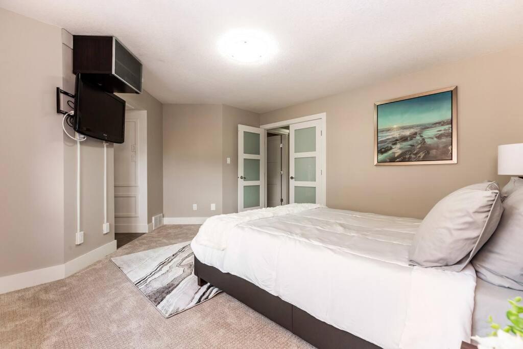 Shop, Dine, and Comfort Family Home Henday Drive Gem