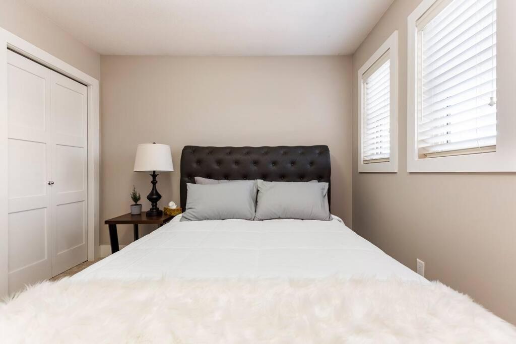 Shop, Dine, and Comfort Family Home Henday Drive Gem