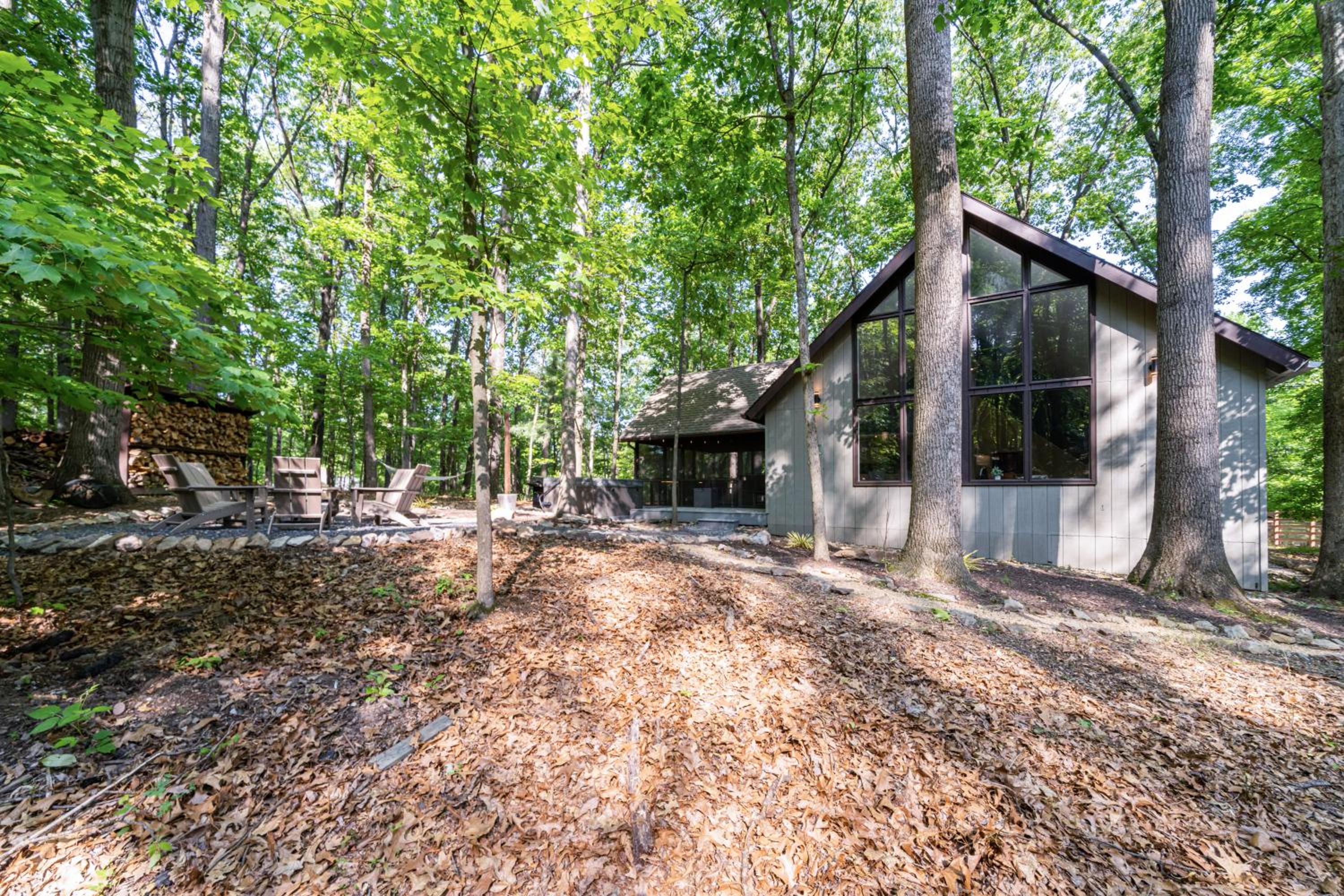 Modern Cabin w/Hot Tub & Fire Pit! view 5