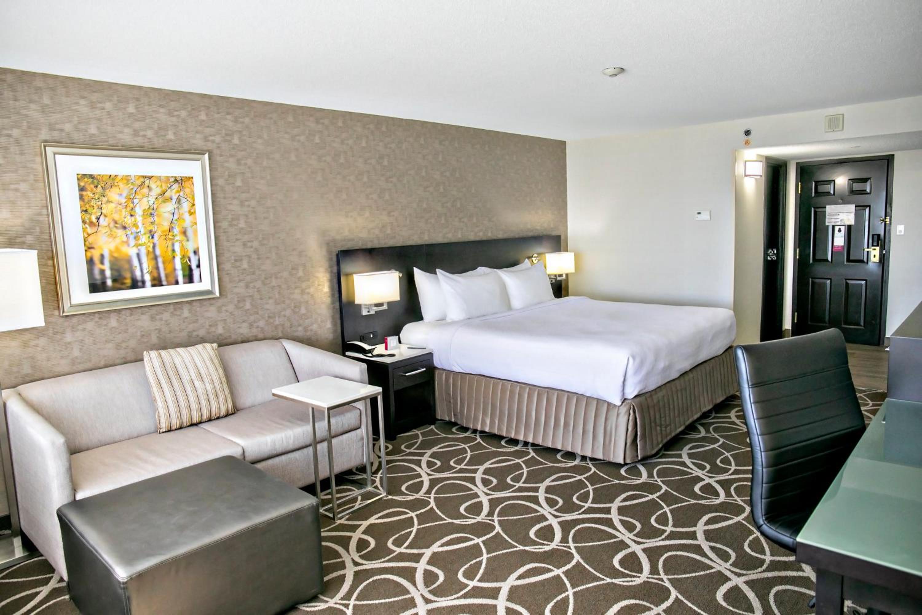 Kitchener Vacations - Crowne Plaza Kitchener-Waterloo, an IHG Hotel - Property Image 12