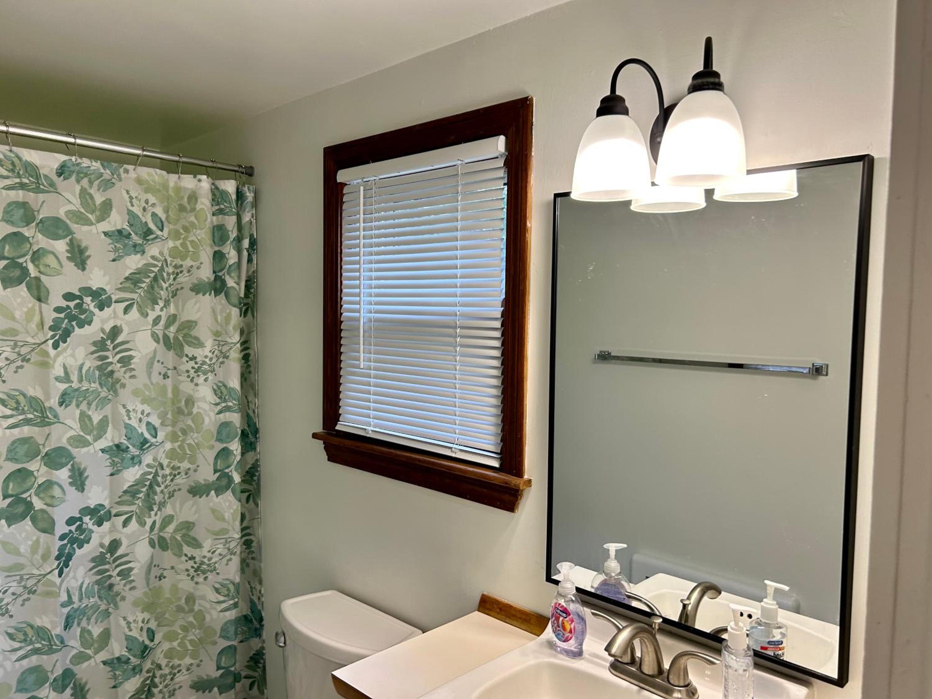 Traveler’s Den in Medford, photo 21