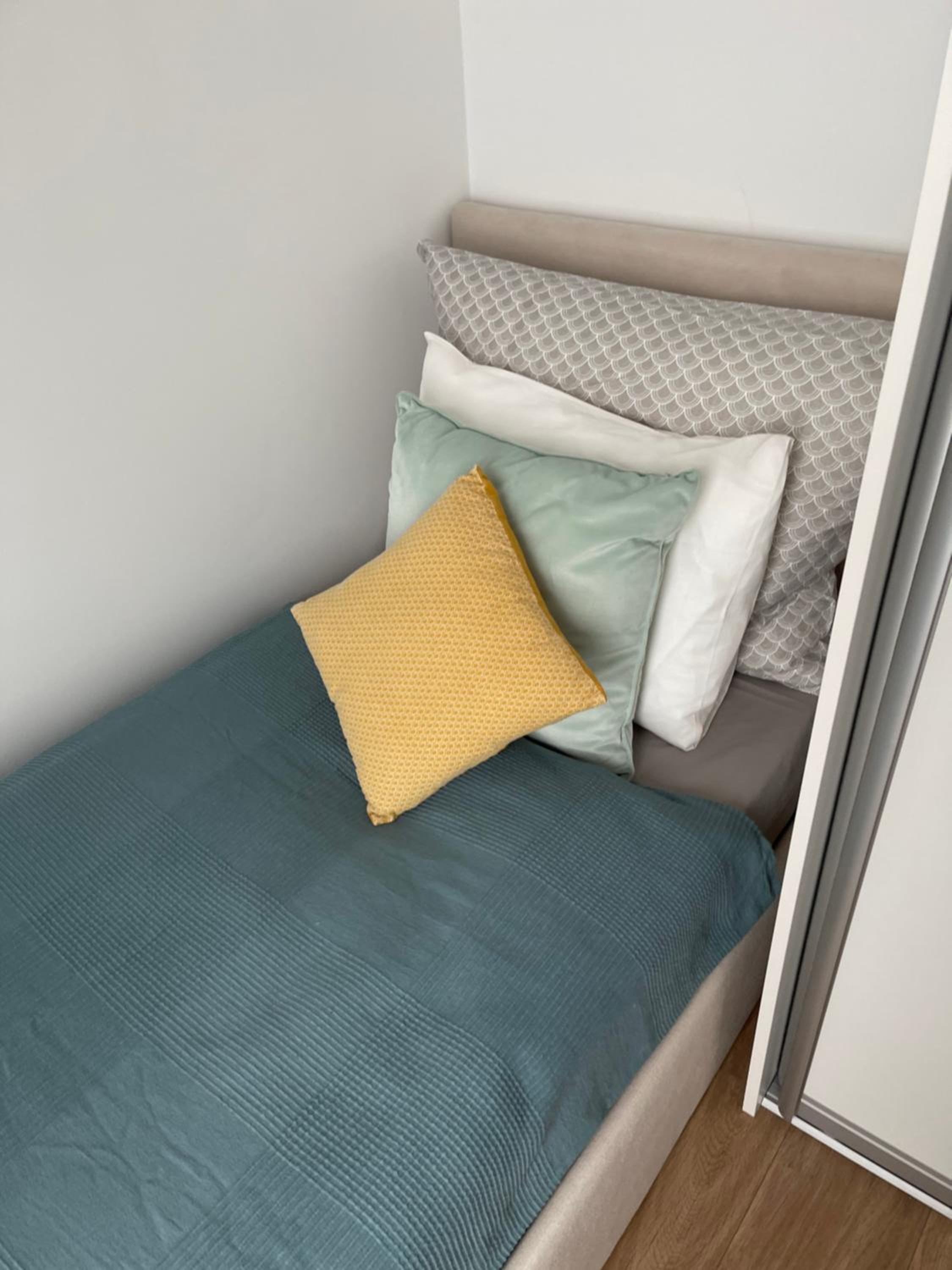 Make yourself at home view 3