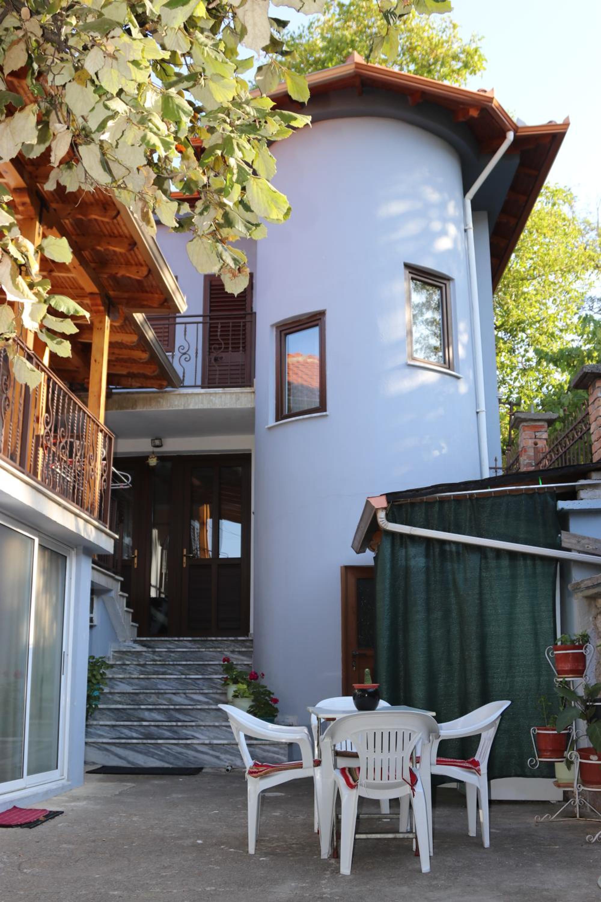 Vila Tradicionale Violeta Korce