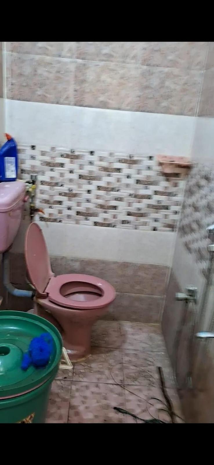 Double bedroom furnished home long stay view 4