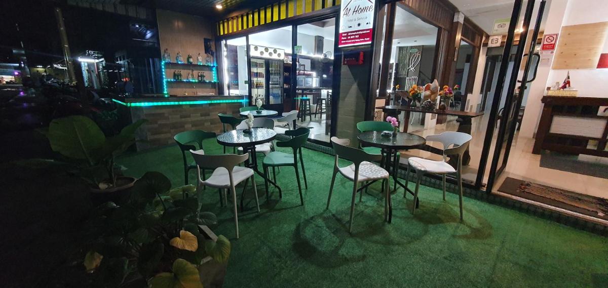 restaurant