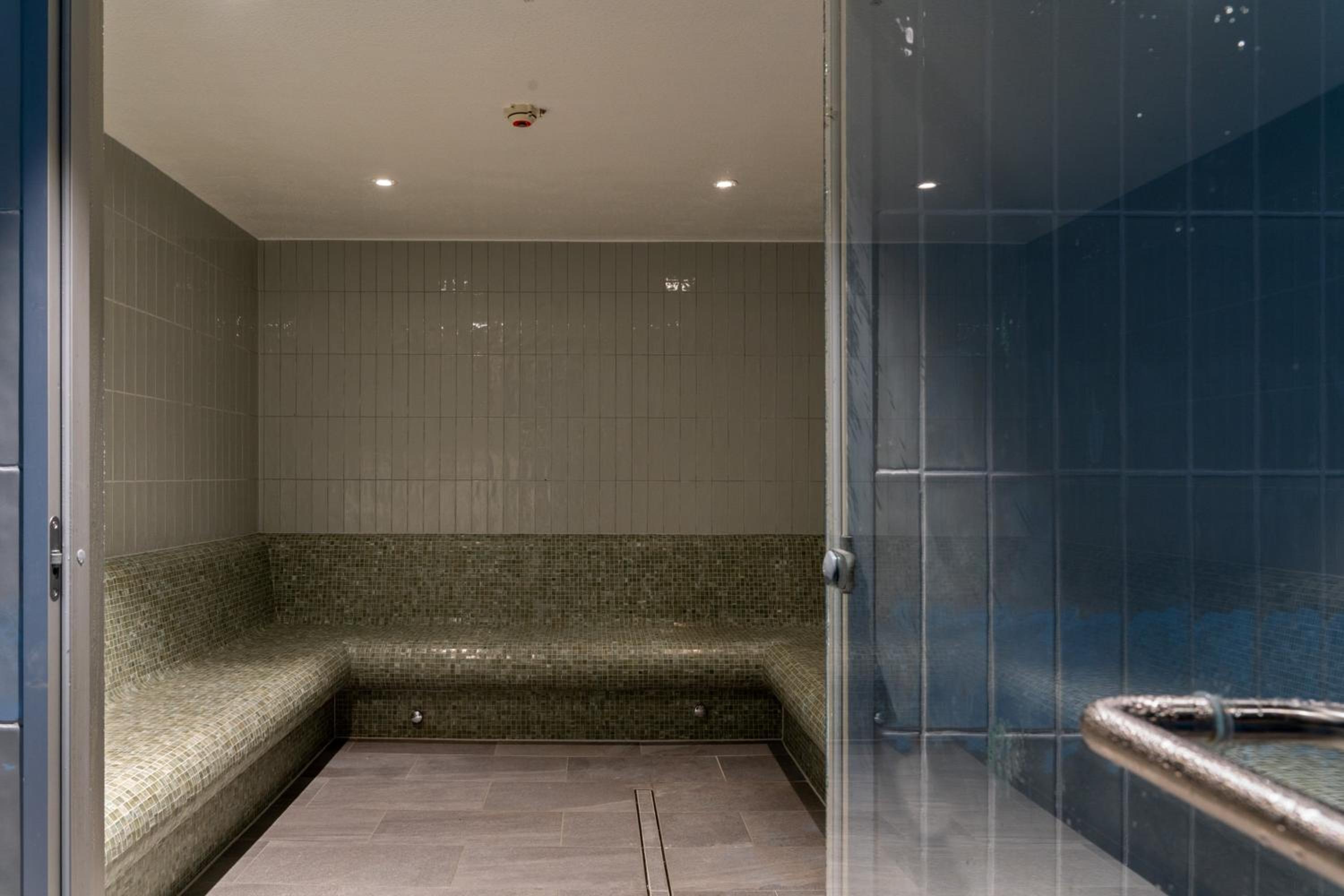 Bergen Vacations - Hotel Norge by Scandic - Property Image 74