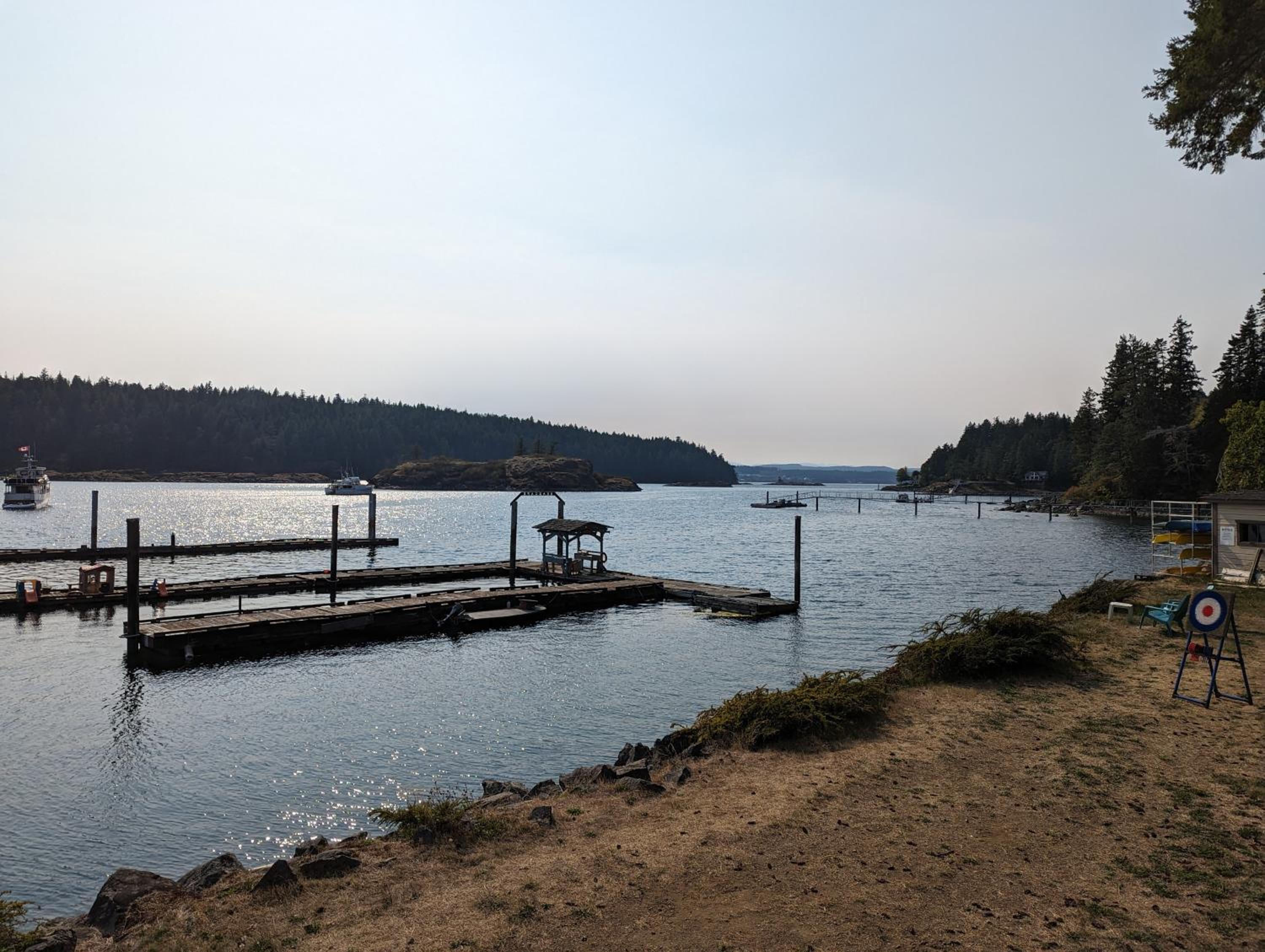 Jade Resort-Oceanfront Suites in Gowlland Harbour