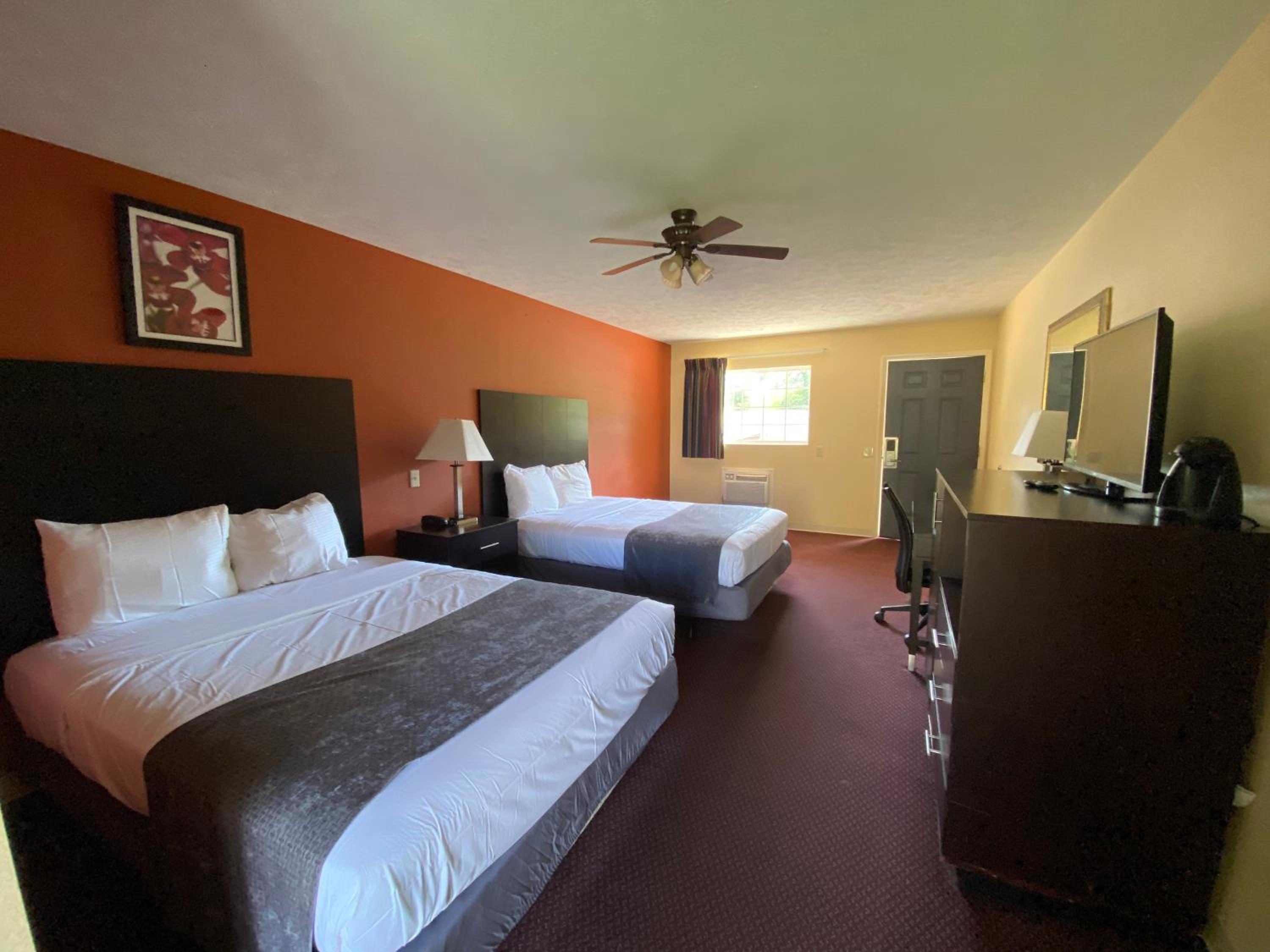 Aya's Blossoms Inn - Property Image 10