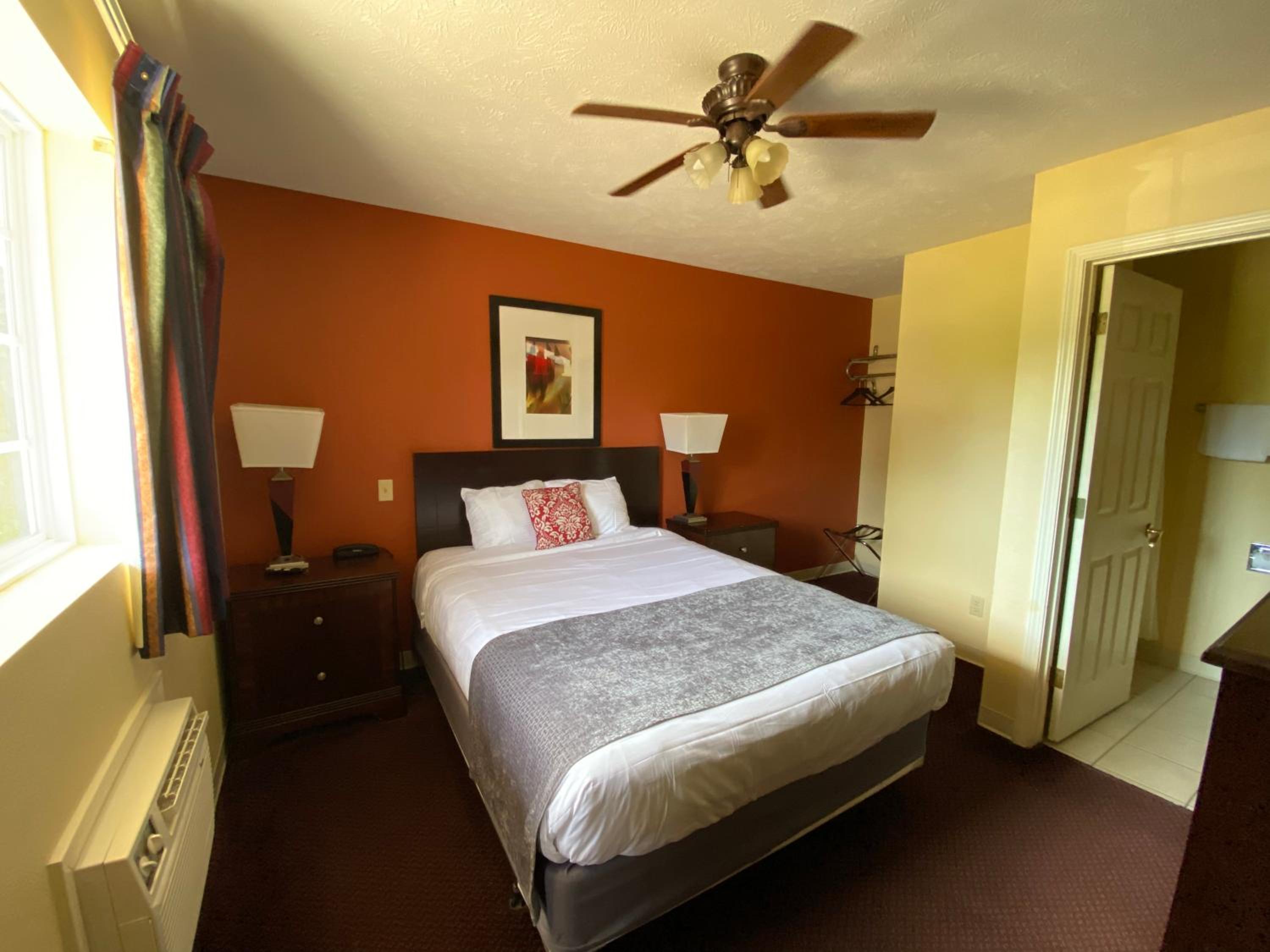 Aya's Blossoms Inn - Property Image 4