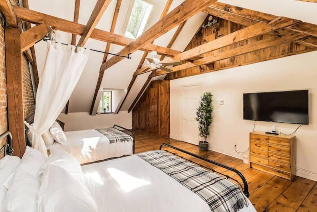 MTL Artist Loft - Champs