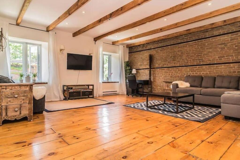 MTL Artist Loft - Champs
