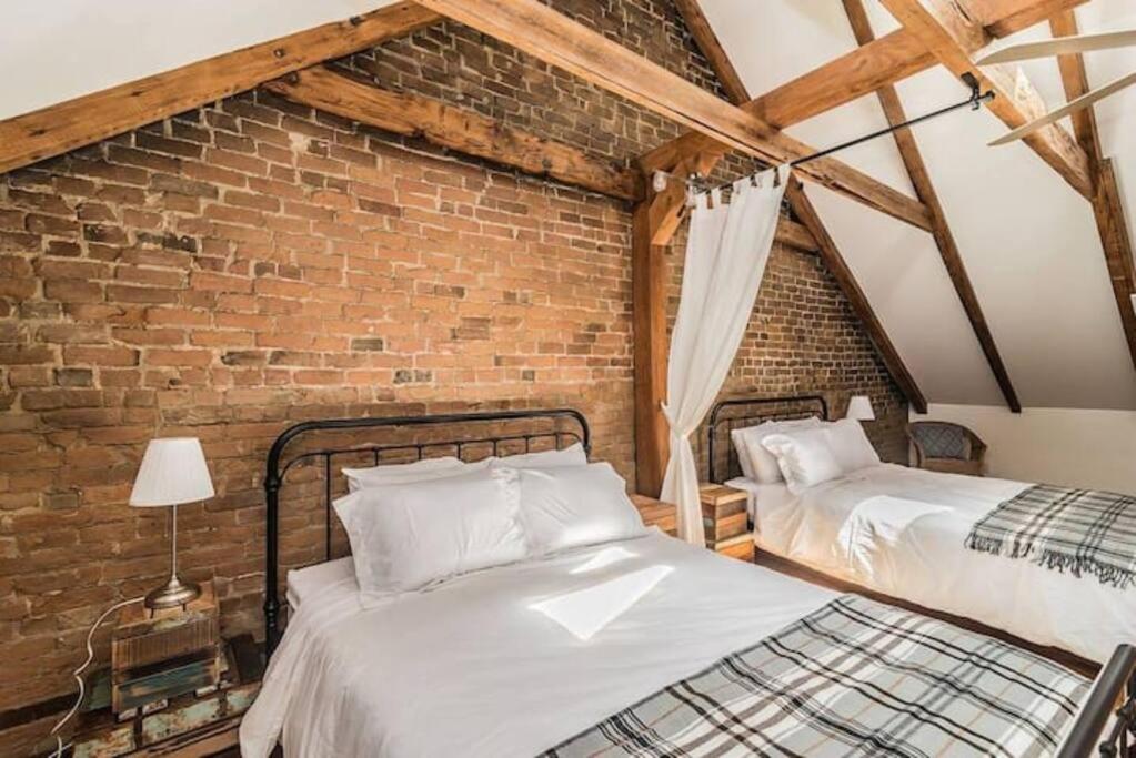 MTL Artist Loft - Champs