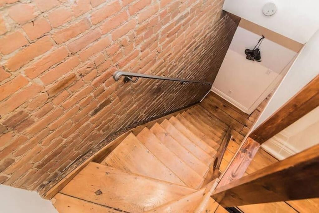 MTL Artist Loft - Champs