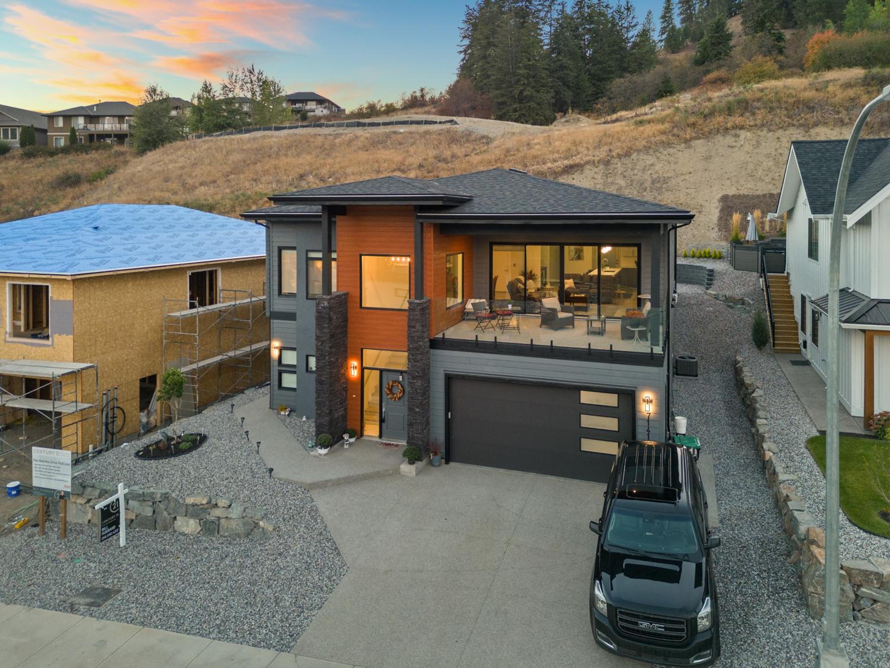 Above It All - Upper Suite, Close to Ski Resort