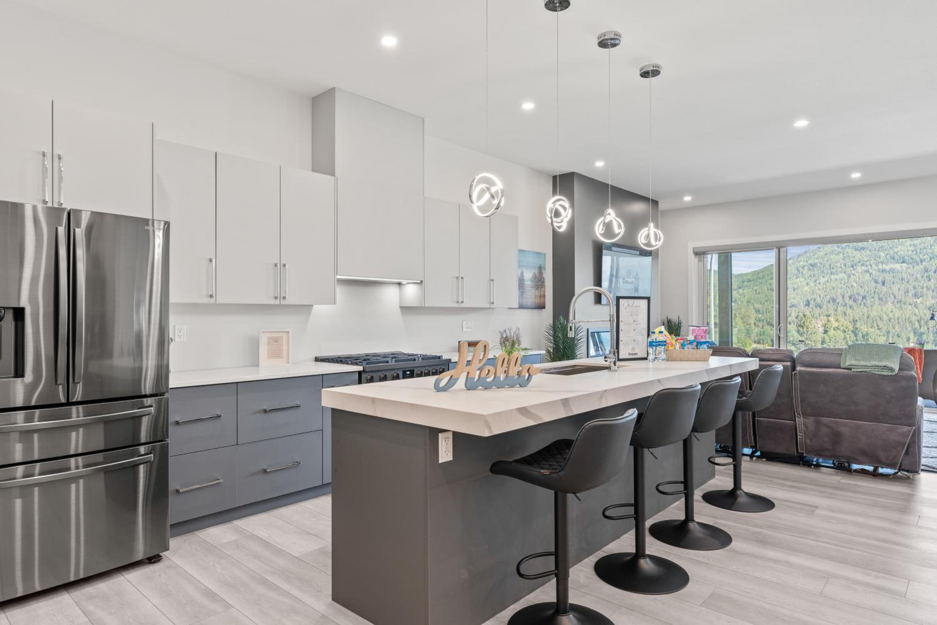 Above It All - Upper Suite, Close to Ski Resort