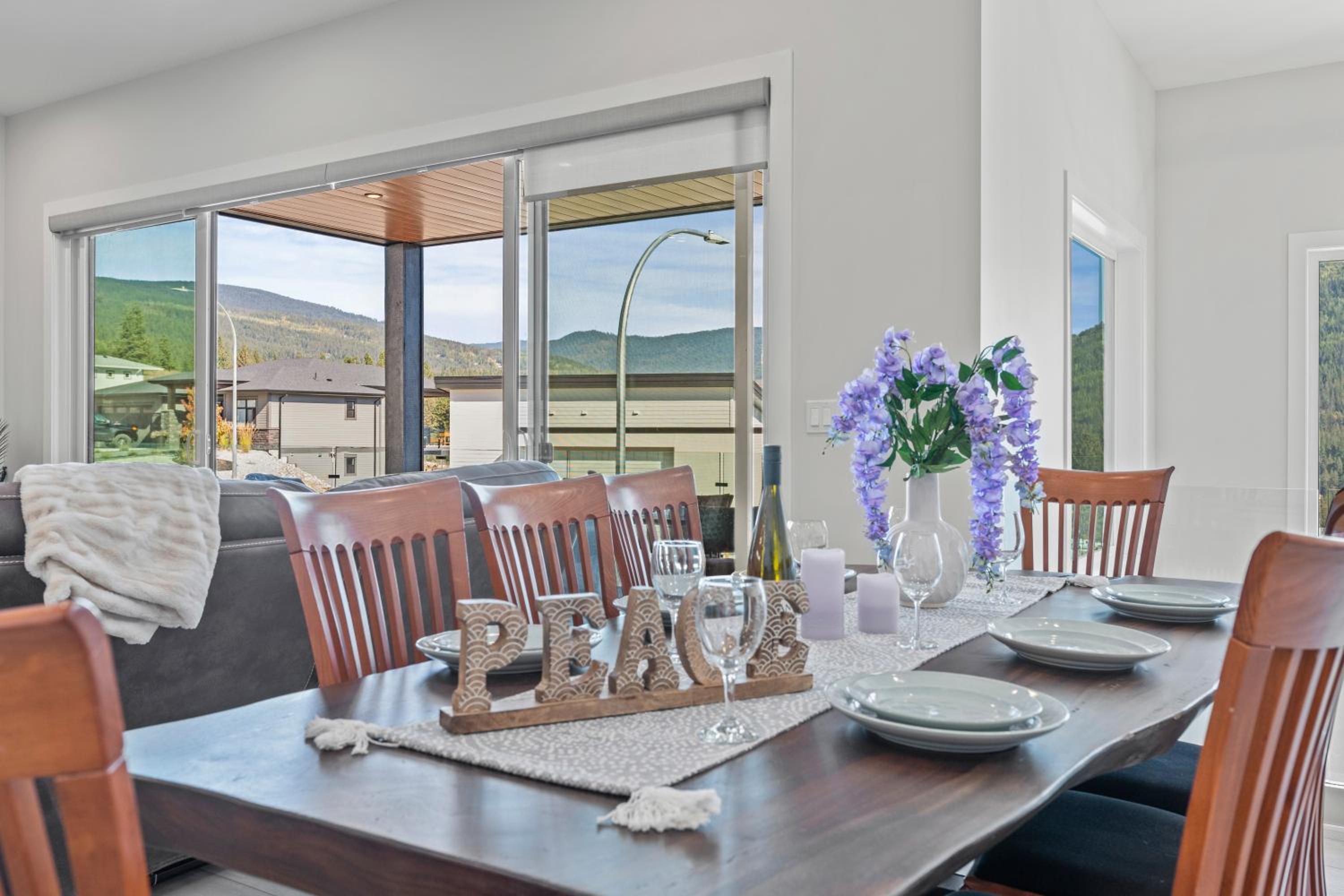 Above It All - Upper Suite, Close to Ski Resort