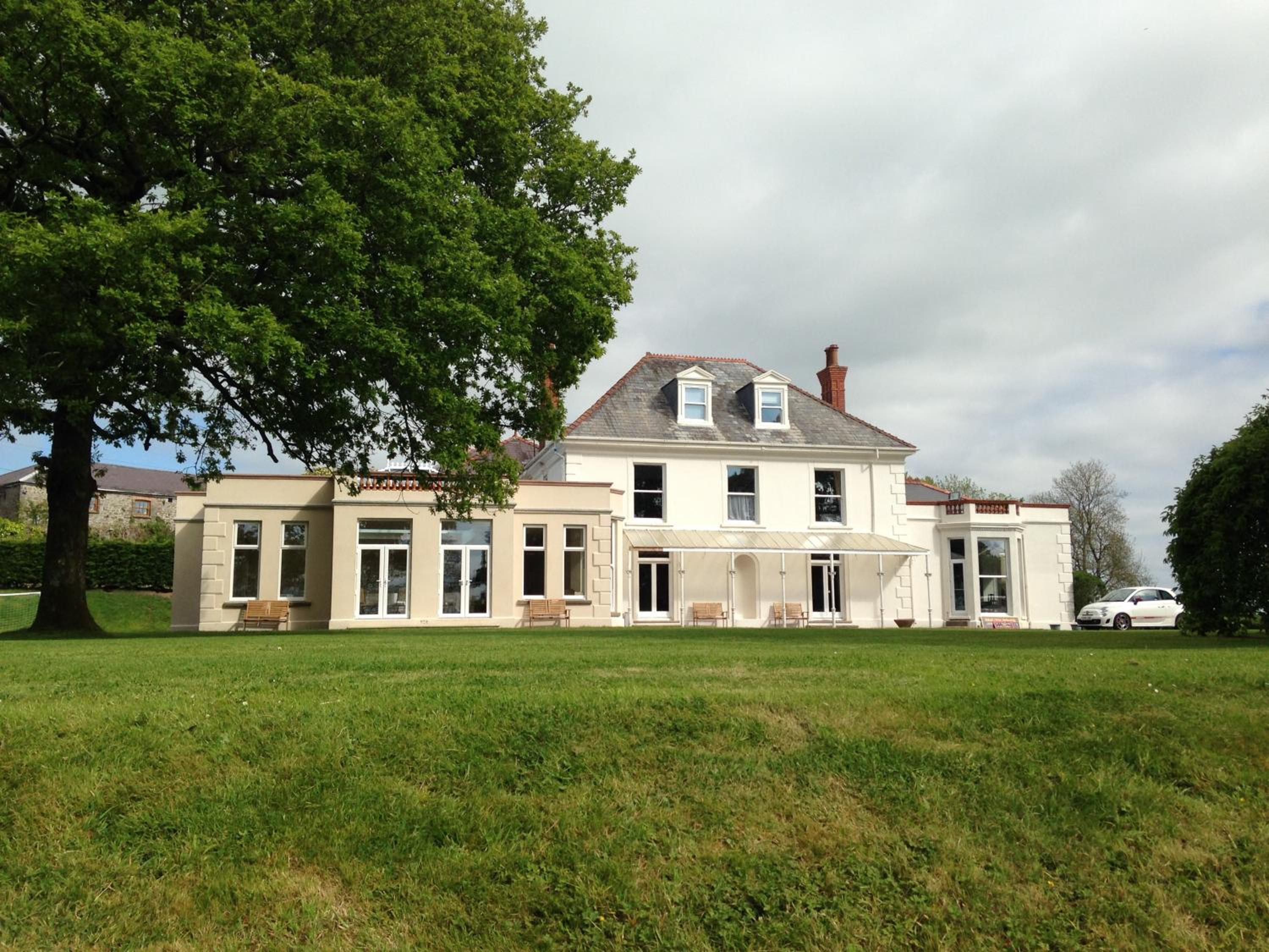 Photo 10