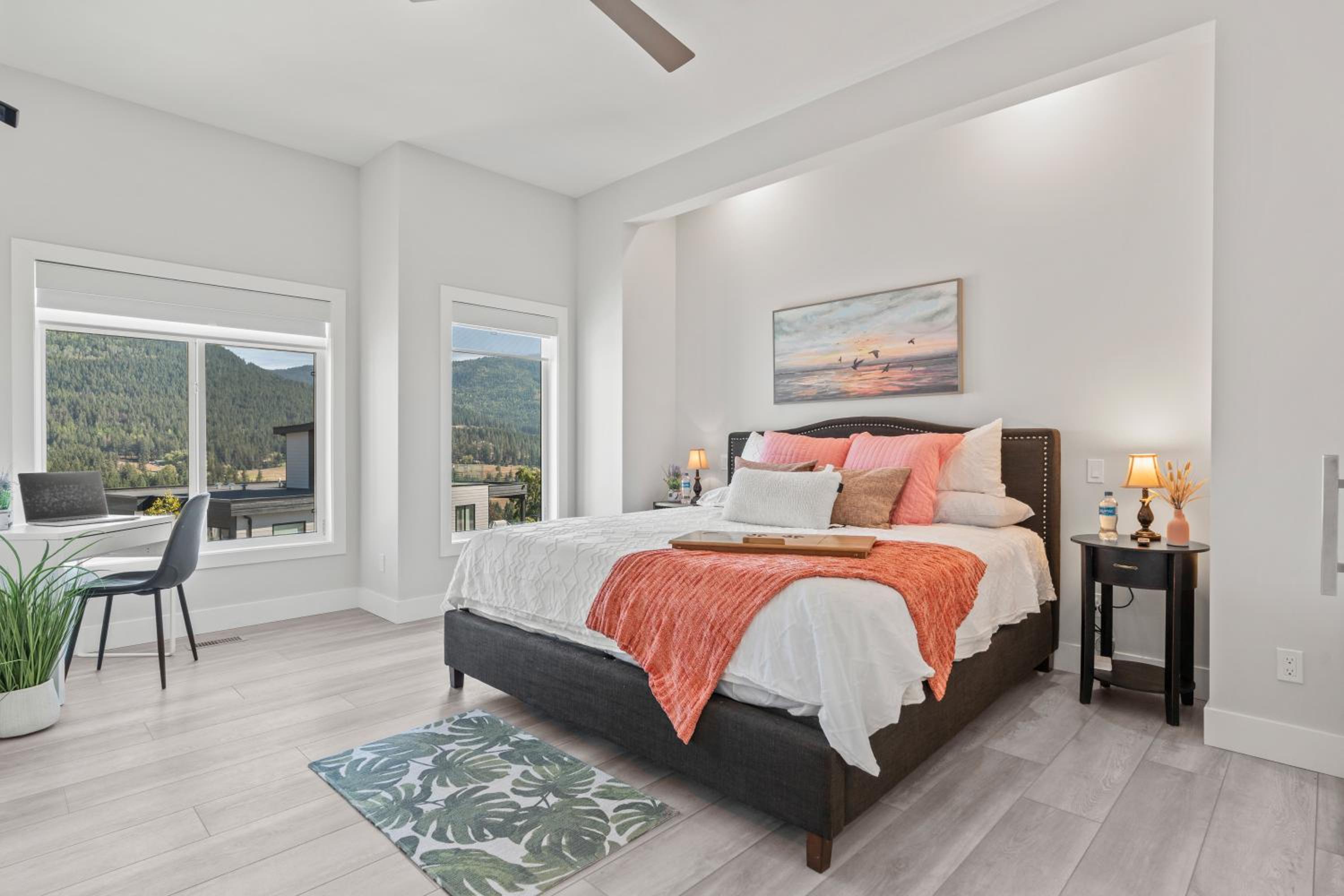 Above It All - Upper Suite, Close to Ski Resort