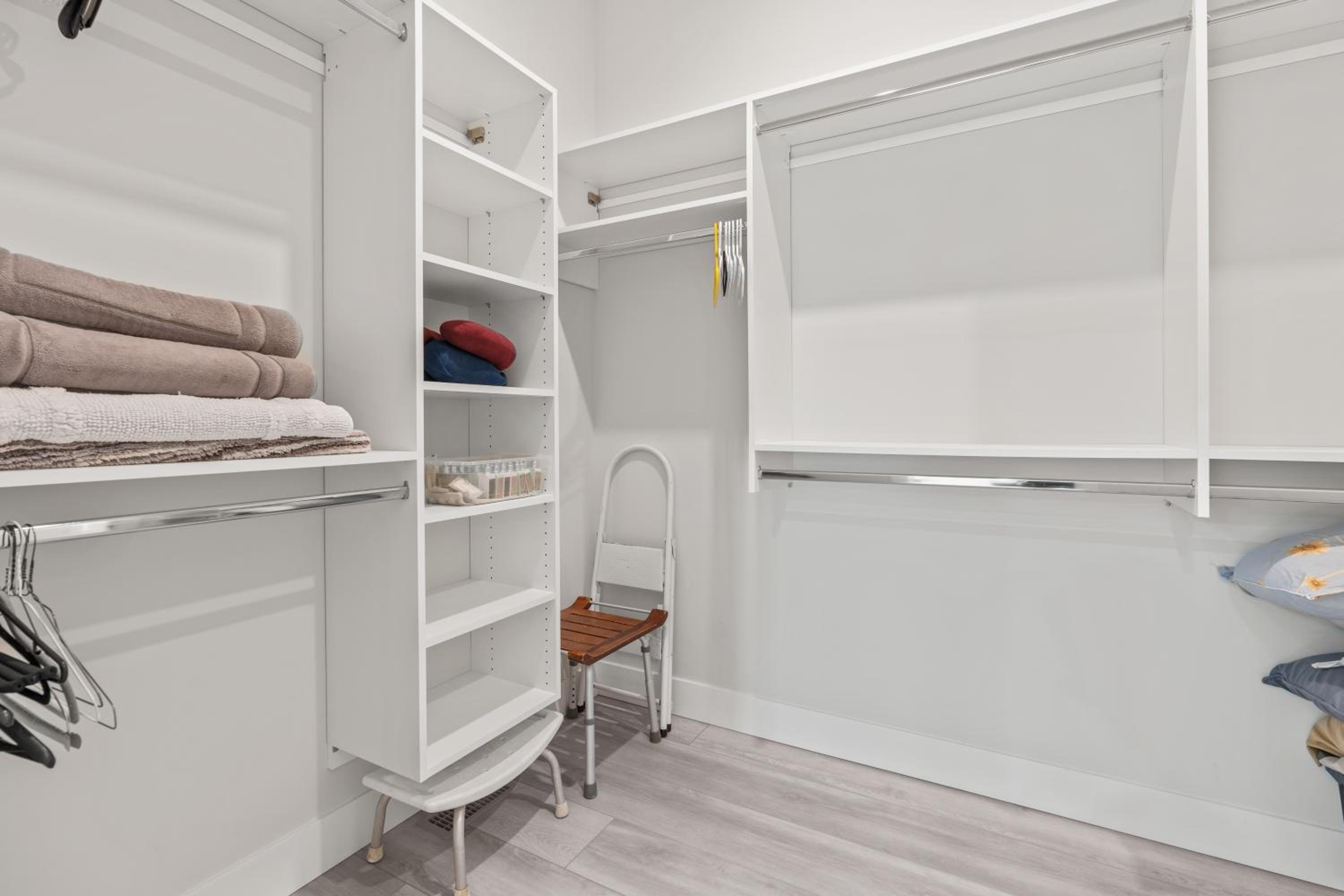 Above It All - Upper Suite, Close to Ski Resort