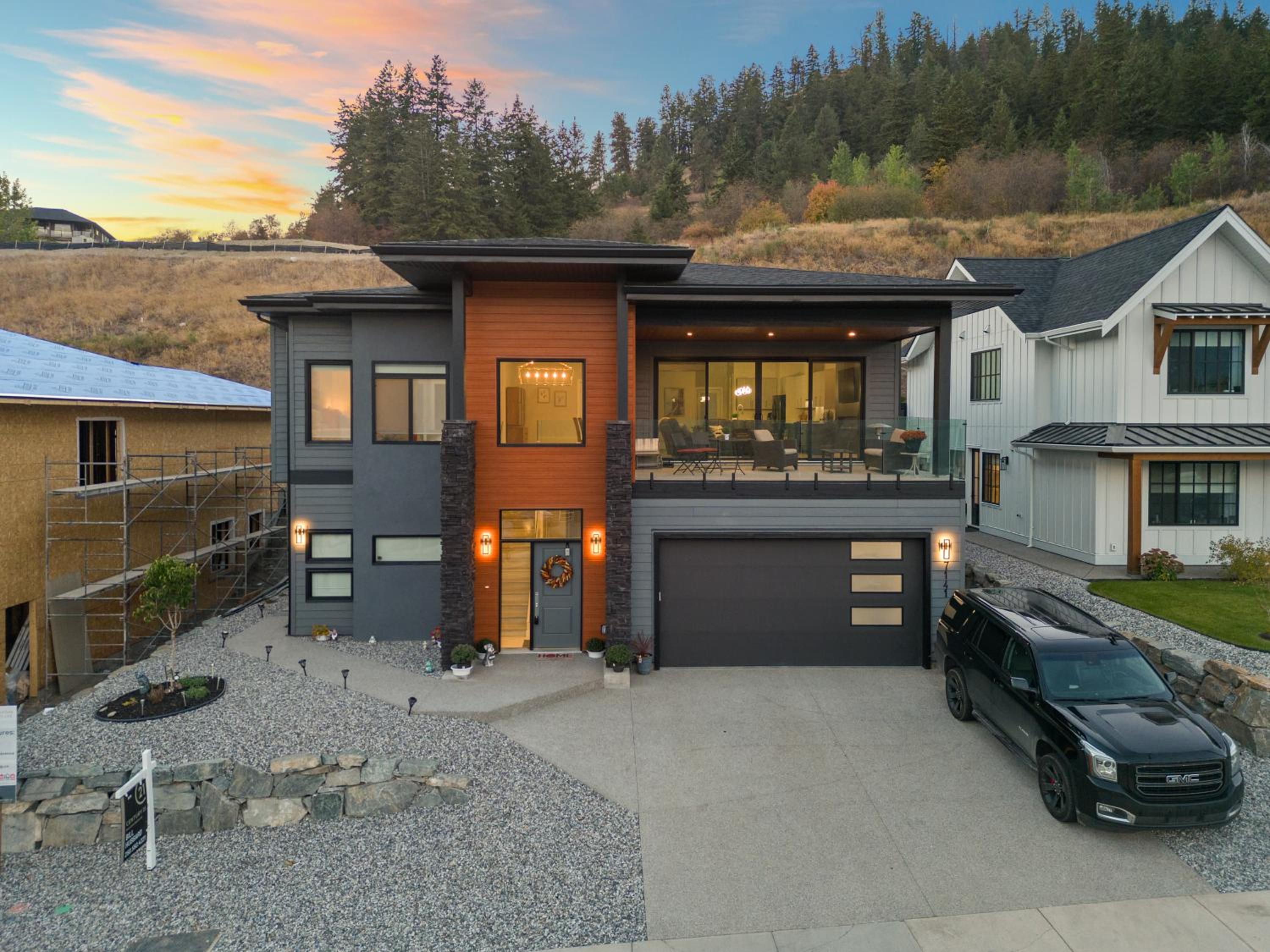 Above It All - Upper Suite, Close to Ski Resort