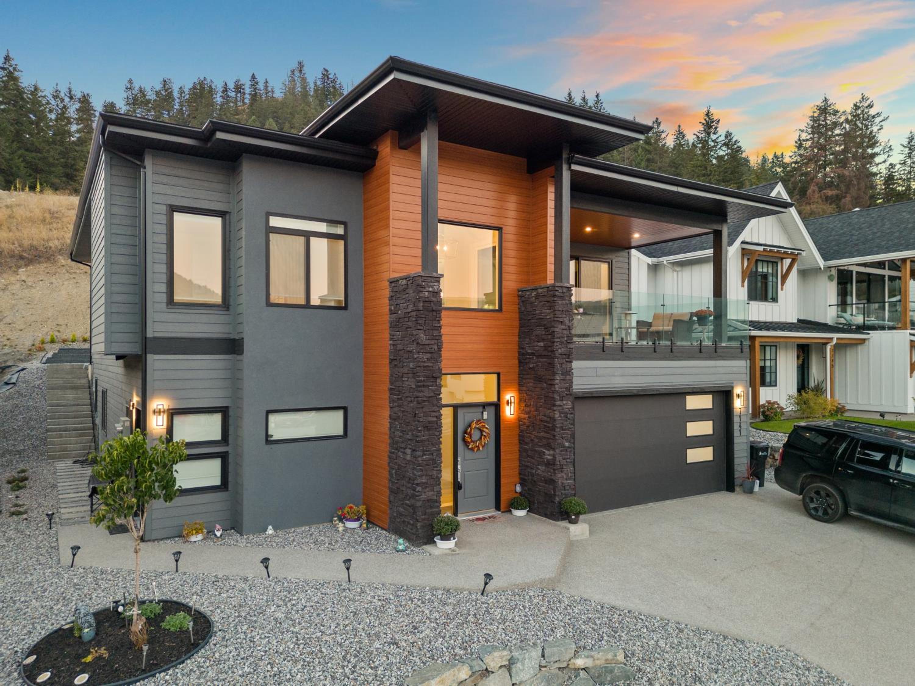 Above It All - Upper Suite, Close to Ski Resort