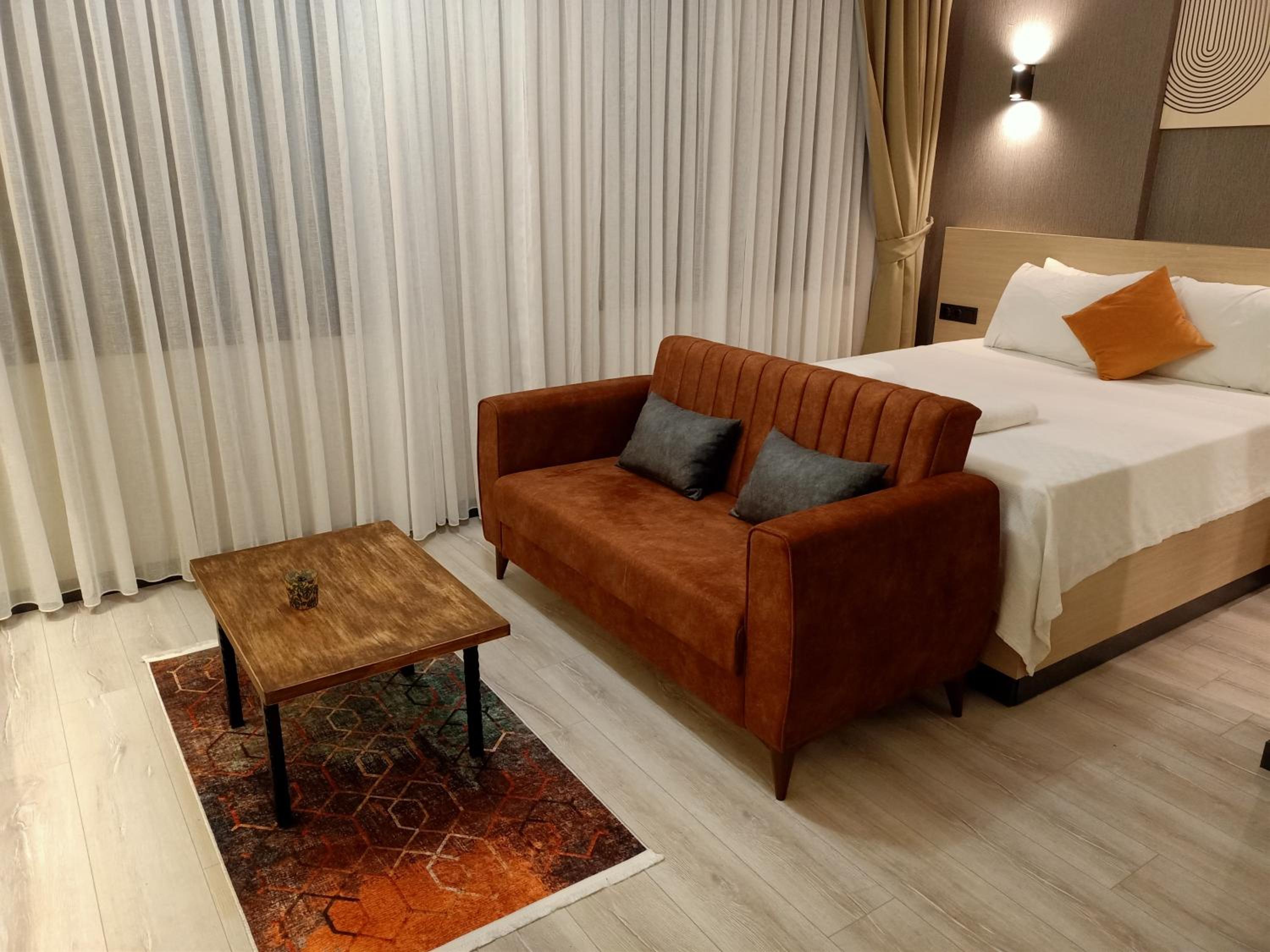 NEW FALCON PALAS OTEL