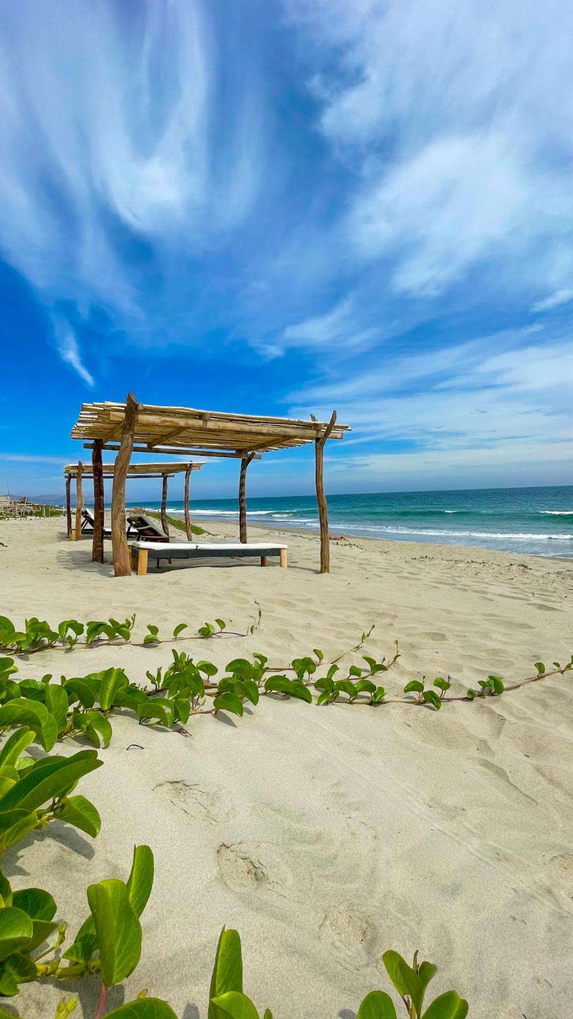 DIEM Vichayito Beachfront Eco-Luxury view 3