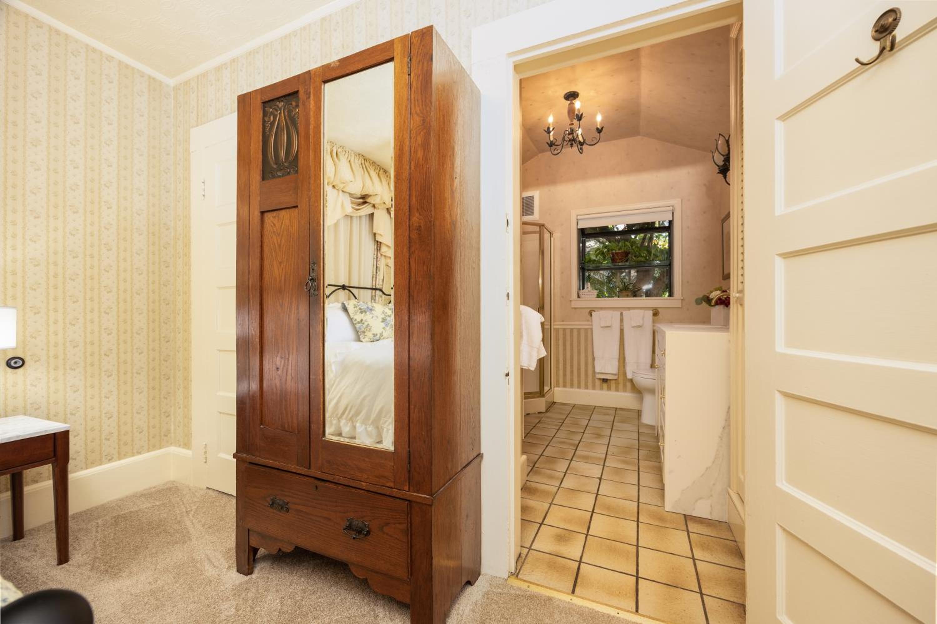 Half Moon Bay Vacations - Mill Rose Inn - Property Image 52