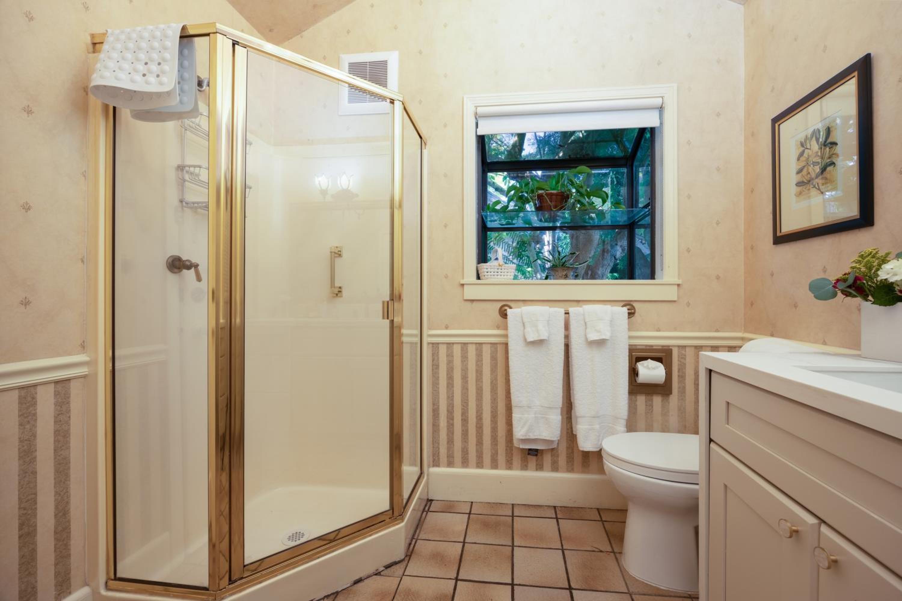 Half Moon Bay Vacations - Mill Rose Inn - Property Image 42