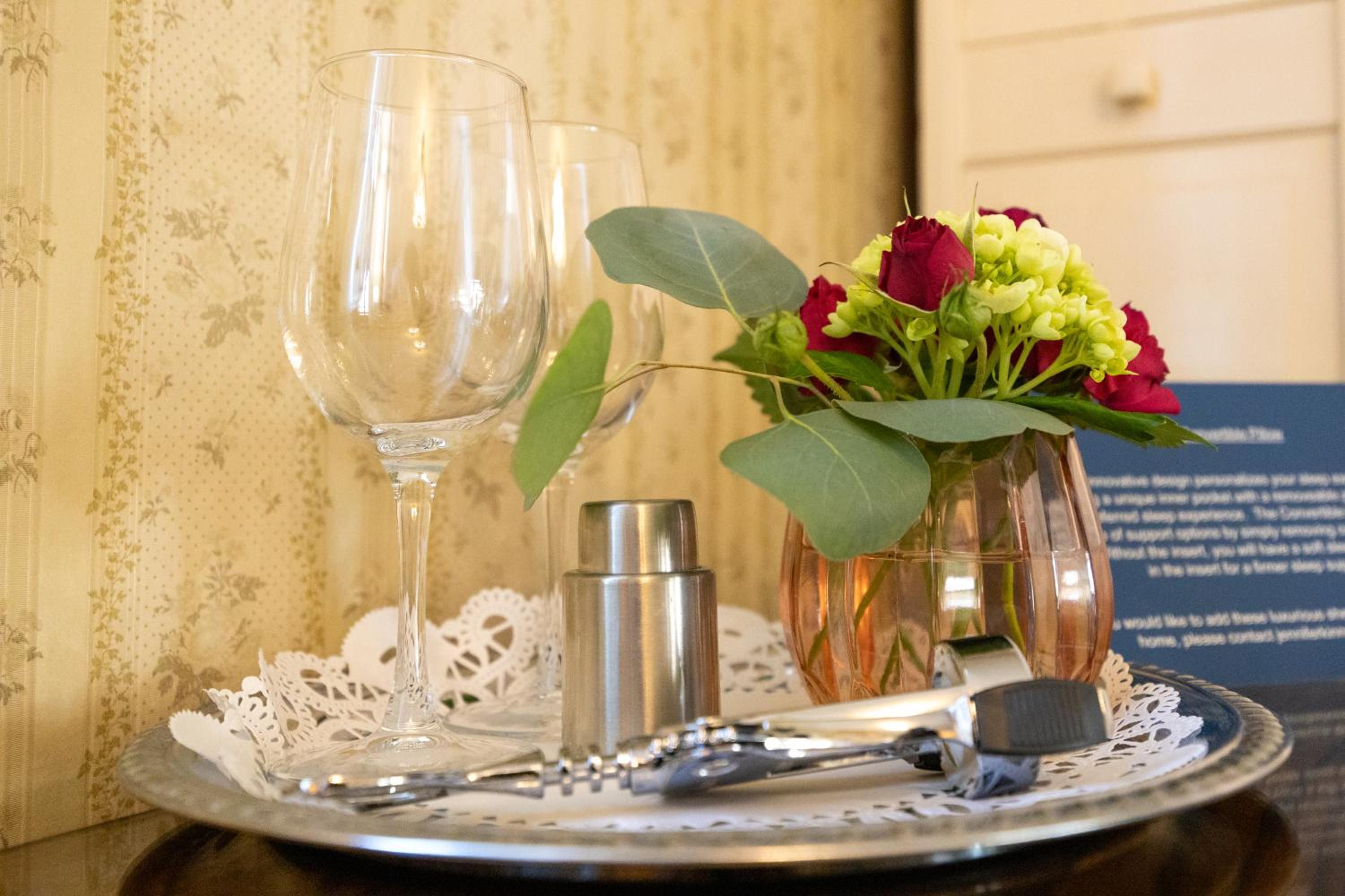 Half Moon Bay Vacations - Mill Rose Inn - Property Image 49