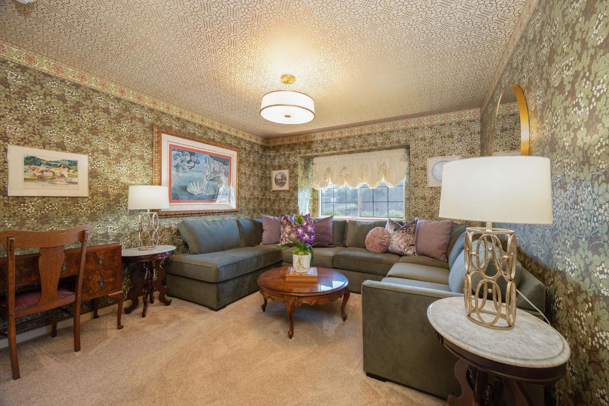 Half Moon Bay Vacations - Mill Rose Inn - Property Image 44