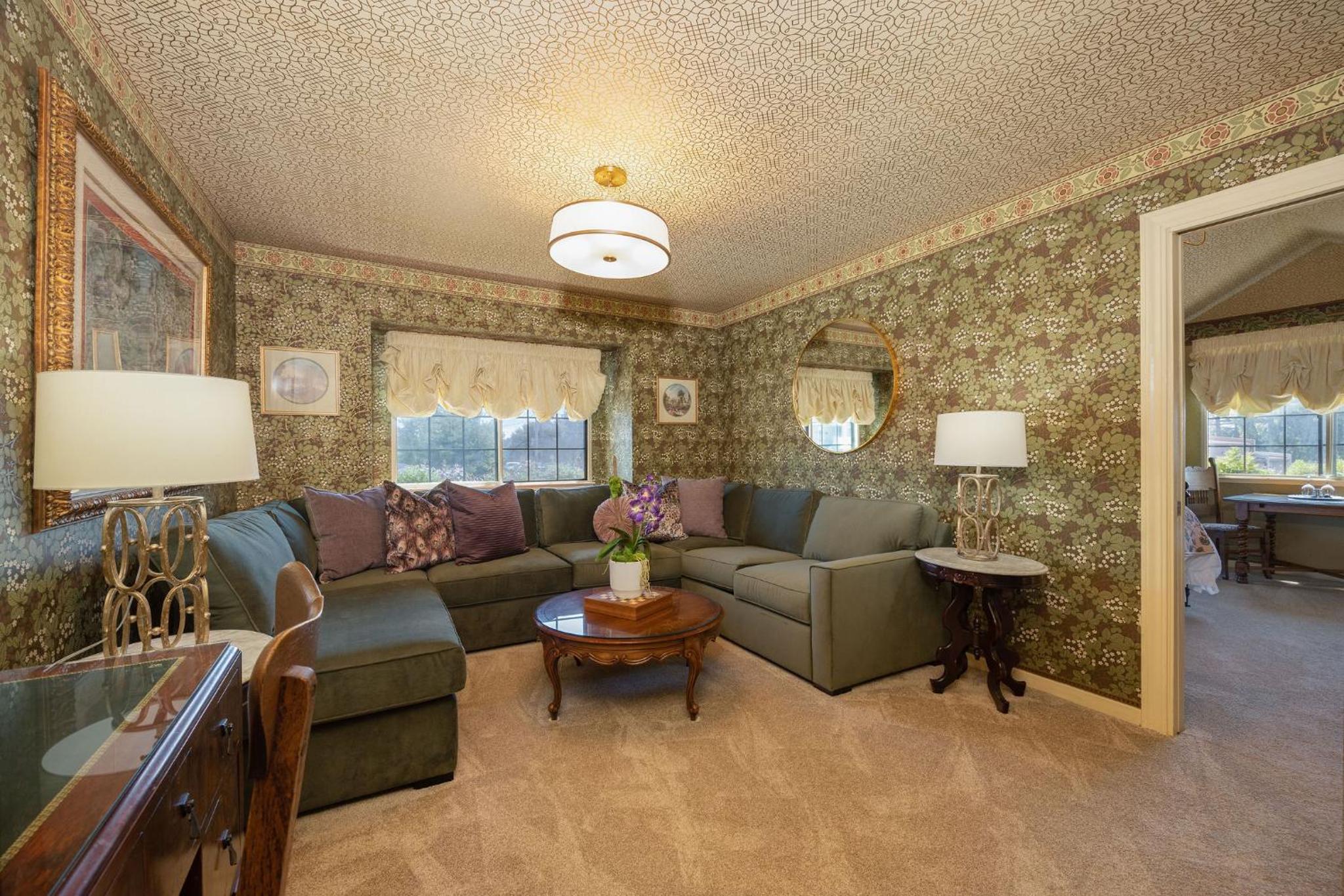 Half Moon Bay Vacations - Mill Rose Inn - Property Image 45