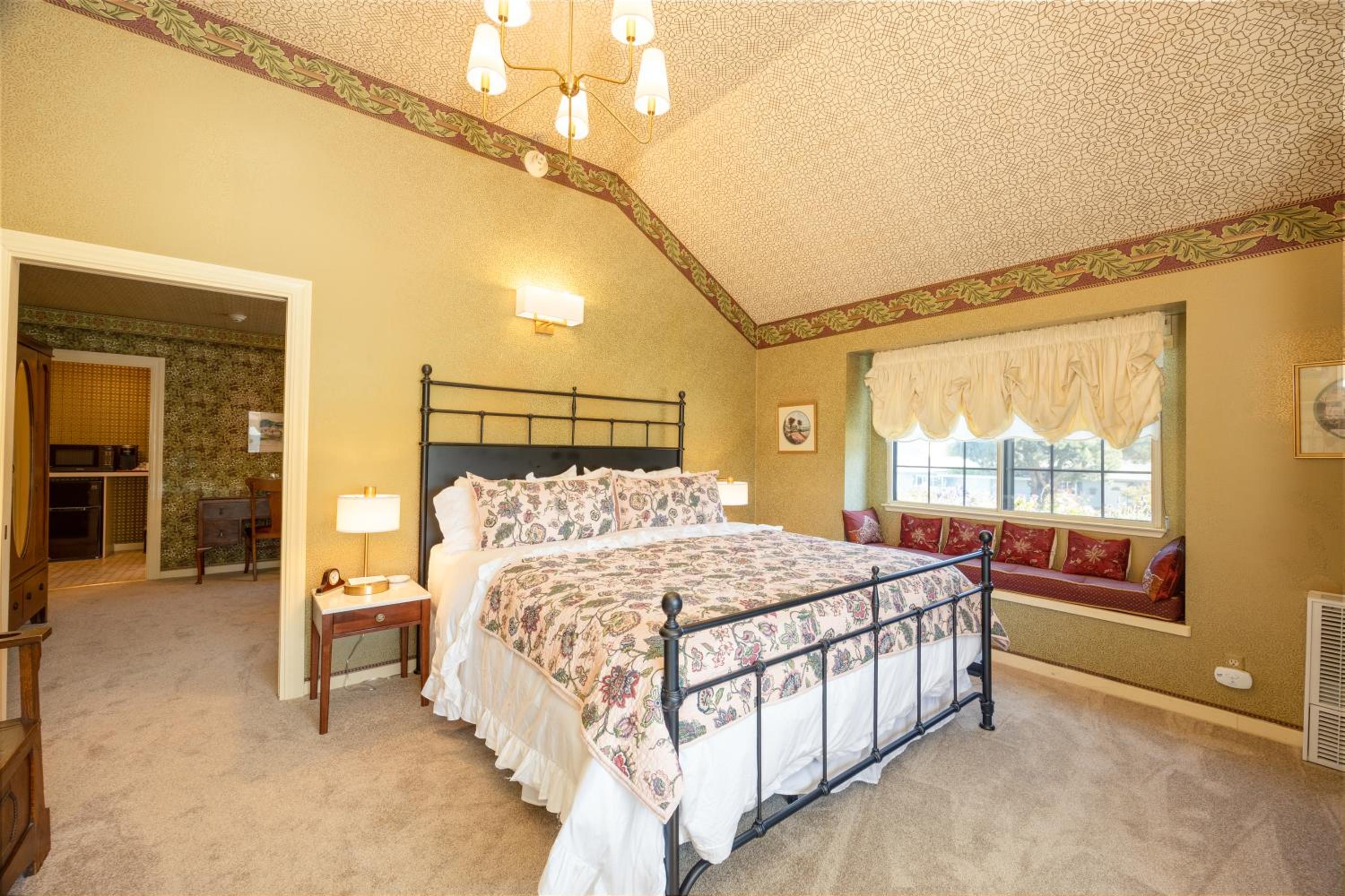 Half Moon Bay Vacations - Mill Rose Inn - Property Image 64