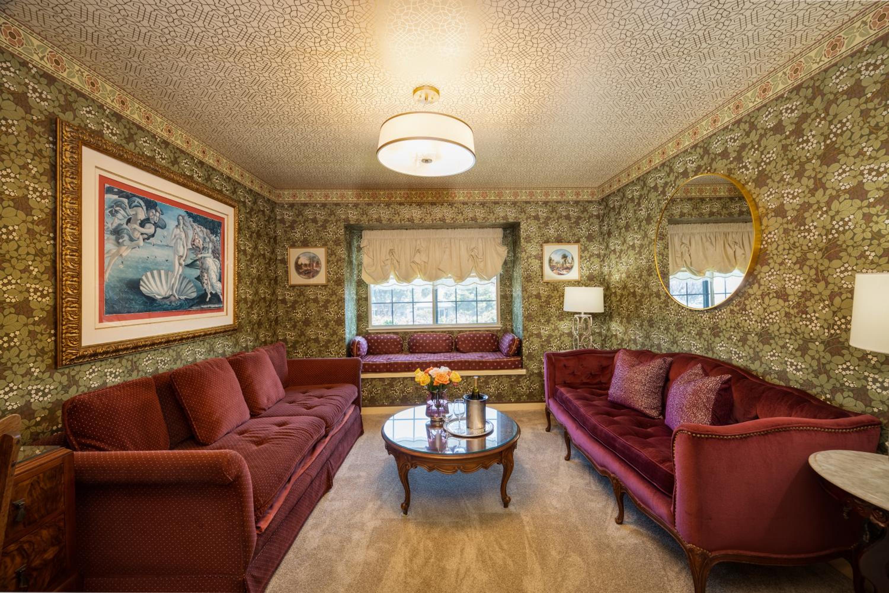 Half Moon Bay Vacations - Mill Rose Inn - Property Image 17