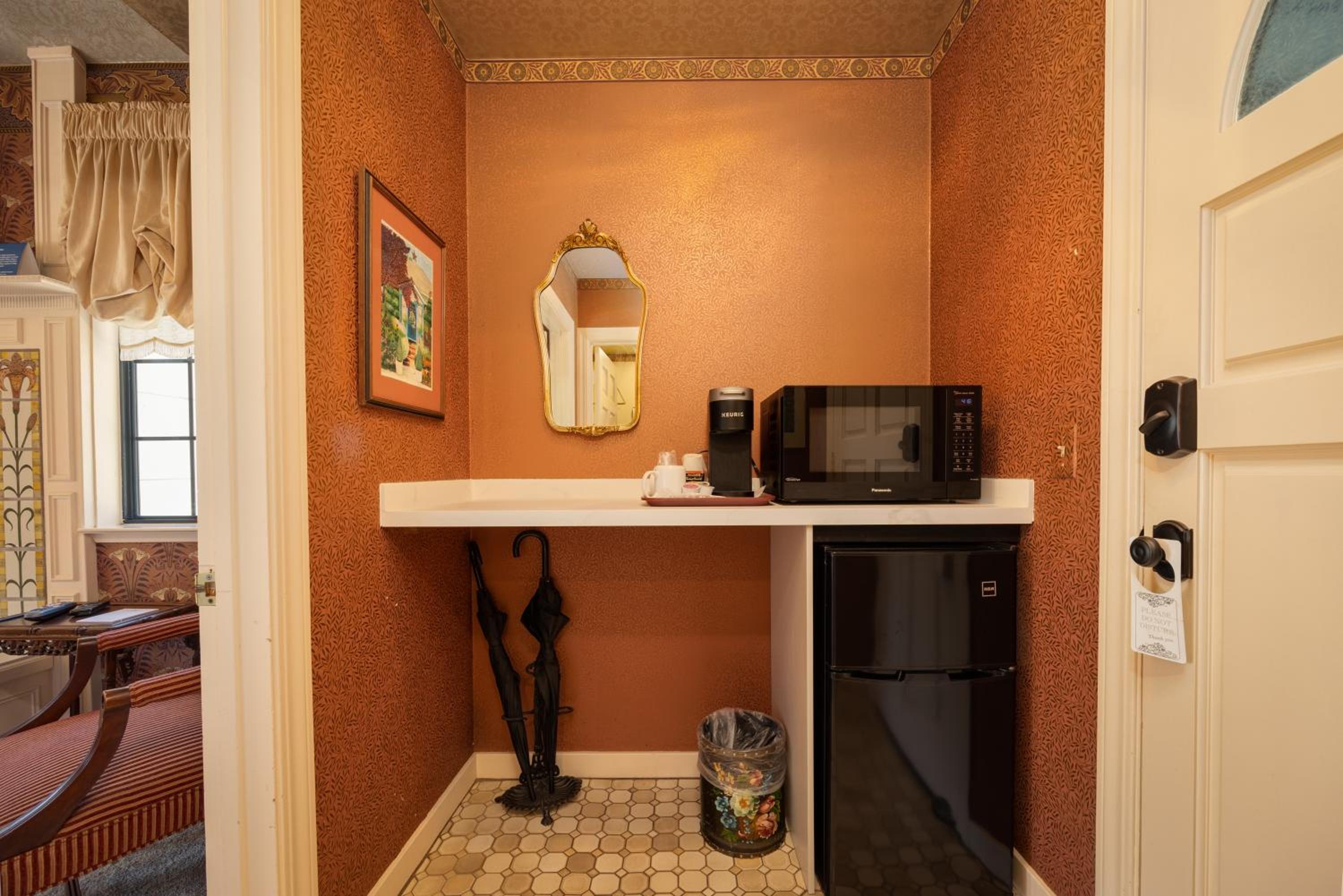 Half Moon Bay Vacations - Mill Rose Inn - Property Image 14