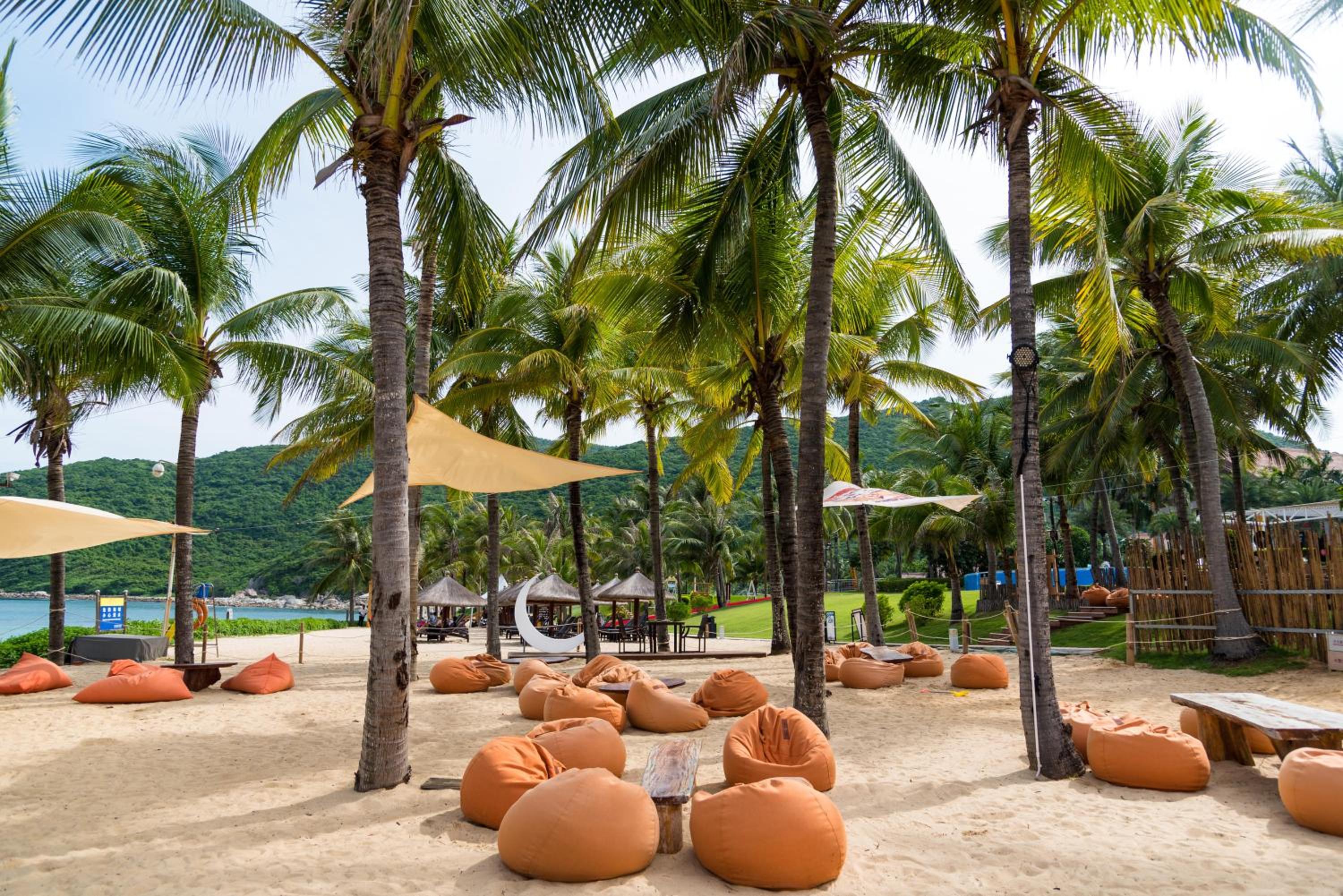 The St. Regis Sanya Yalong Bay Resort 43
