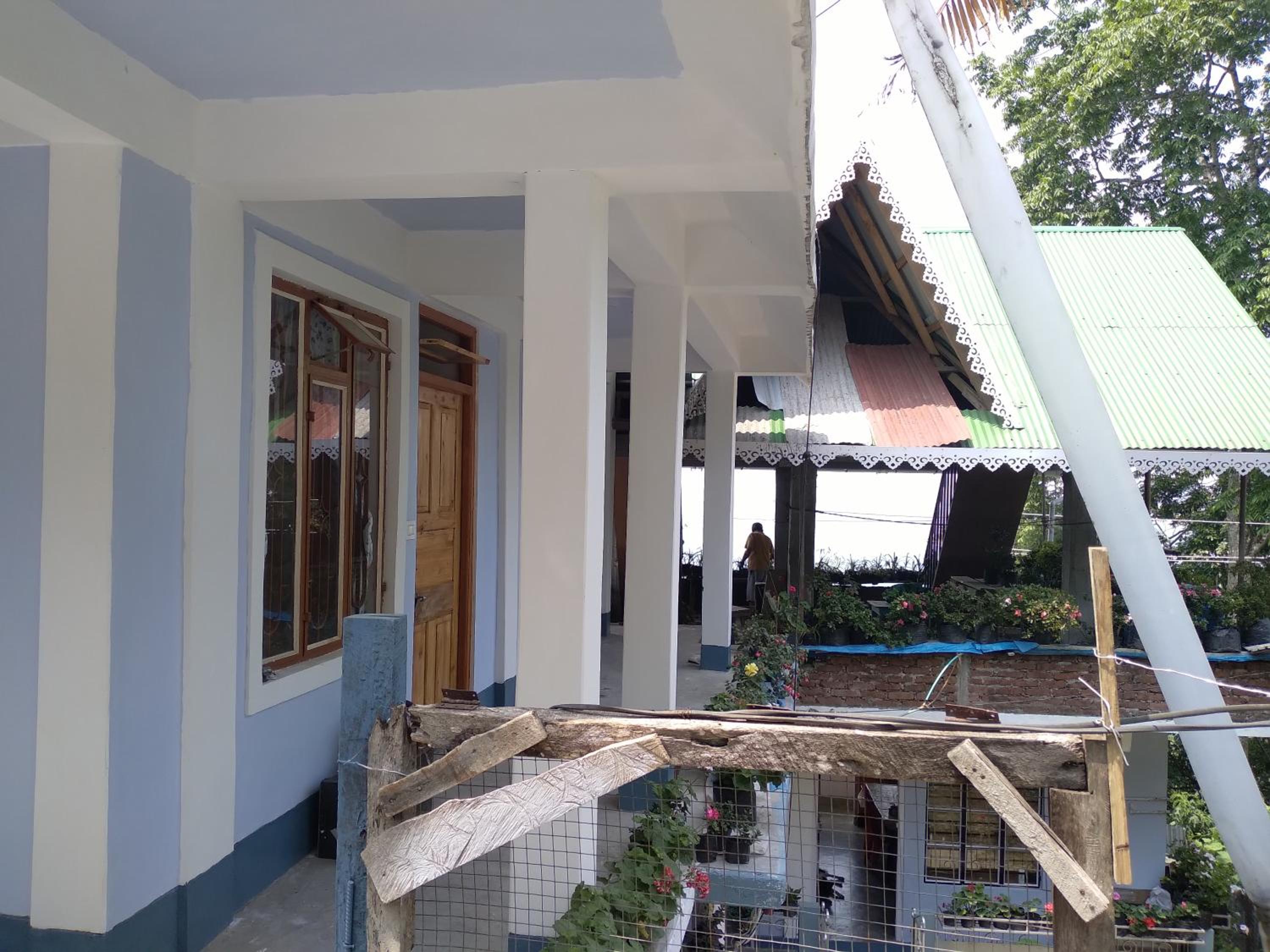 Family Holiday Homestay side view