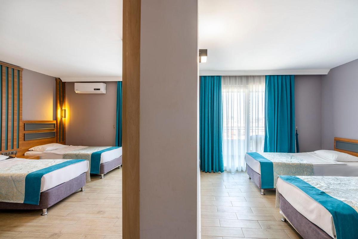 Blue Star Hotel - Image 19