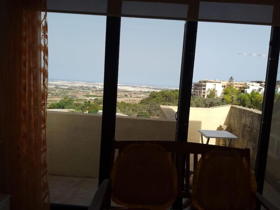 Terraced house with stunning view close to Mdina view 5