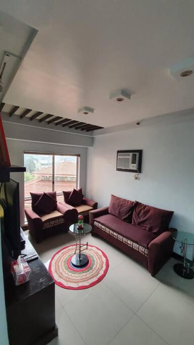 Near Manila Airport, MAILZ HOMEZ COZY 2 Bedroom Condo, Full Kitchen, Swimming Pool, WIFI, 4R view 5