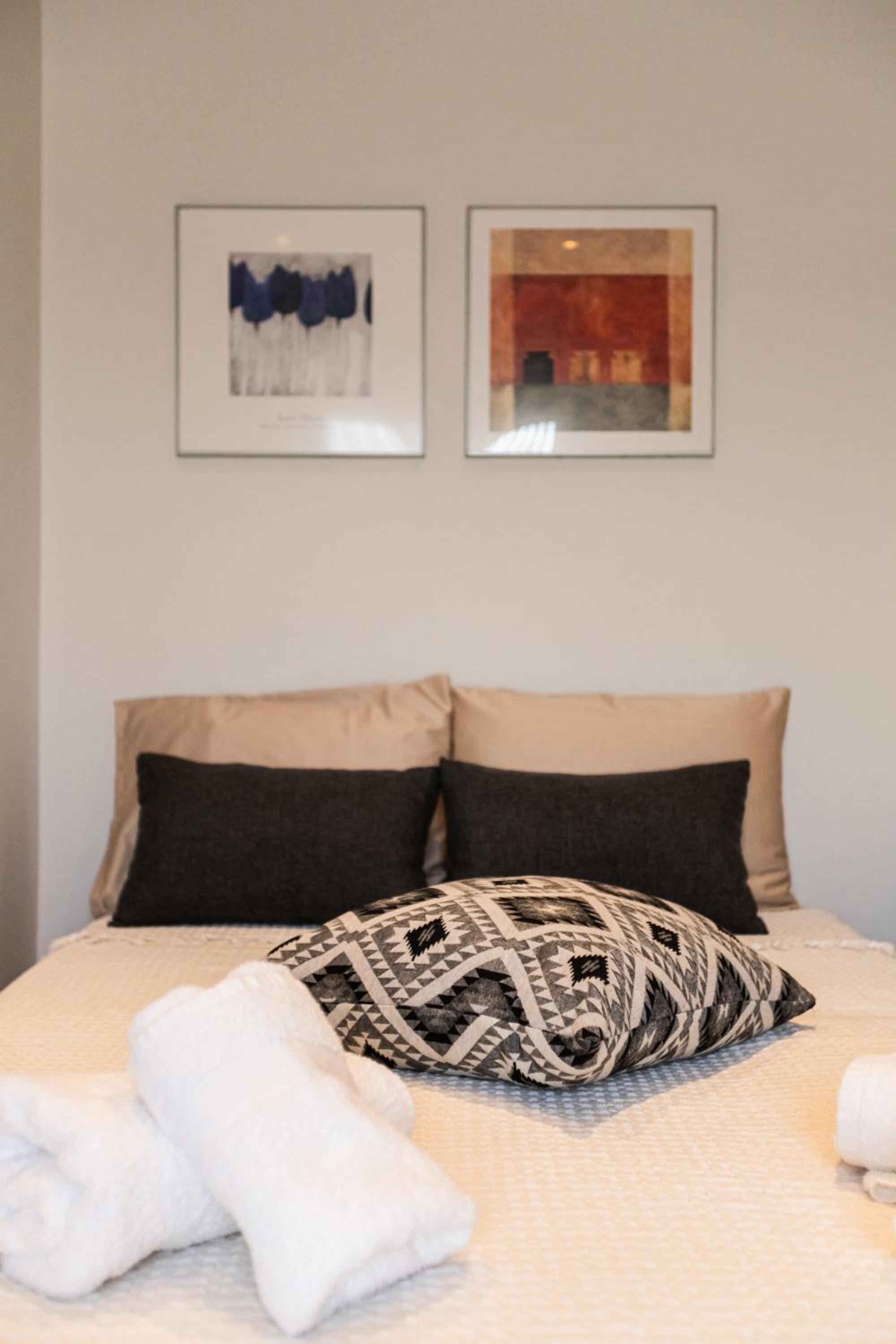 AEGLI Central Luxury Apartment photo 2