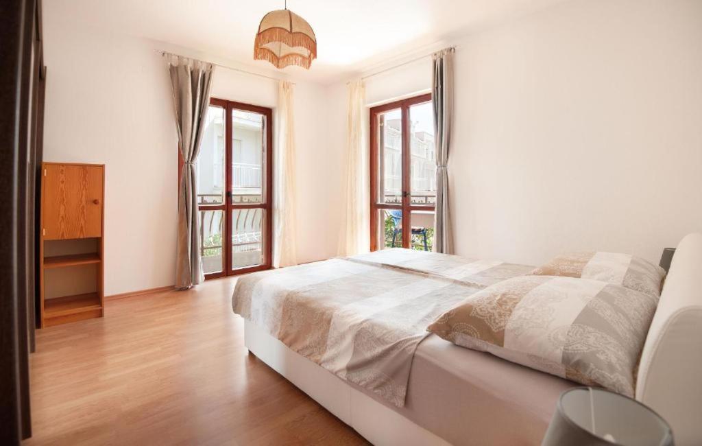 Maribela Apartments
